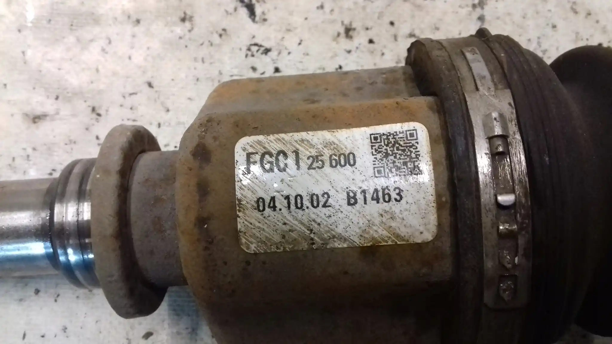 PÓŁOŚ LEWA KRÓTKA 36/24 FG0125600 MAZDA 3 BK 1.4 1.6 16V 03-