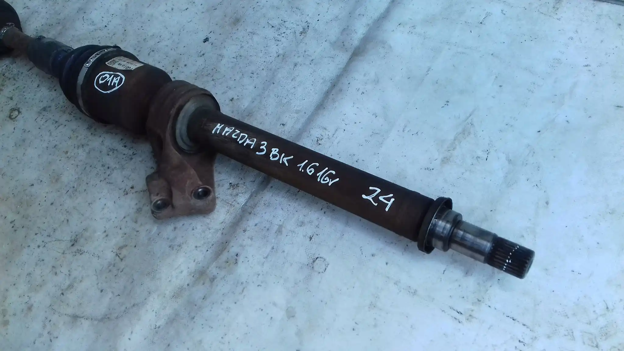 PÓŁOŚ PRAWA DŁUGA 36/24 FG0125500 MAZDA 3 BK 1.4 1.6 16V 03-