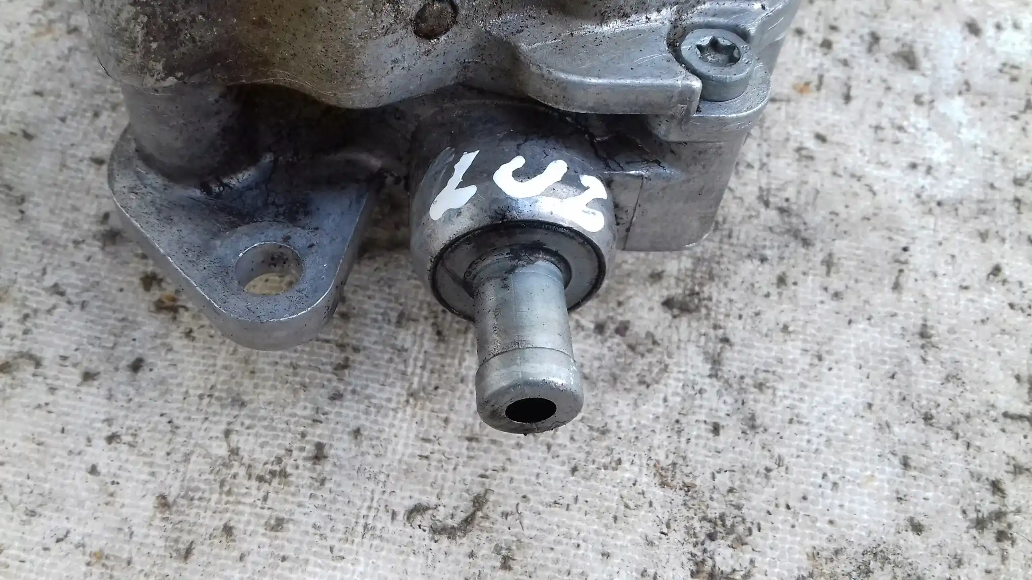 VACUM POMPA PALIWA 038145209E VW GOLF V SEAT AUDI SKODA 2.0 SDI