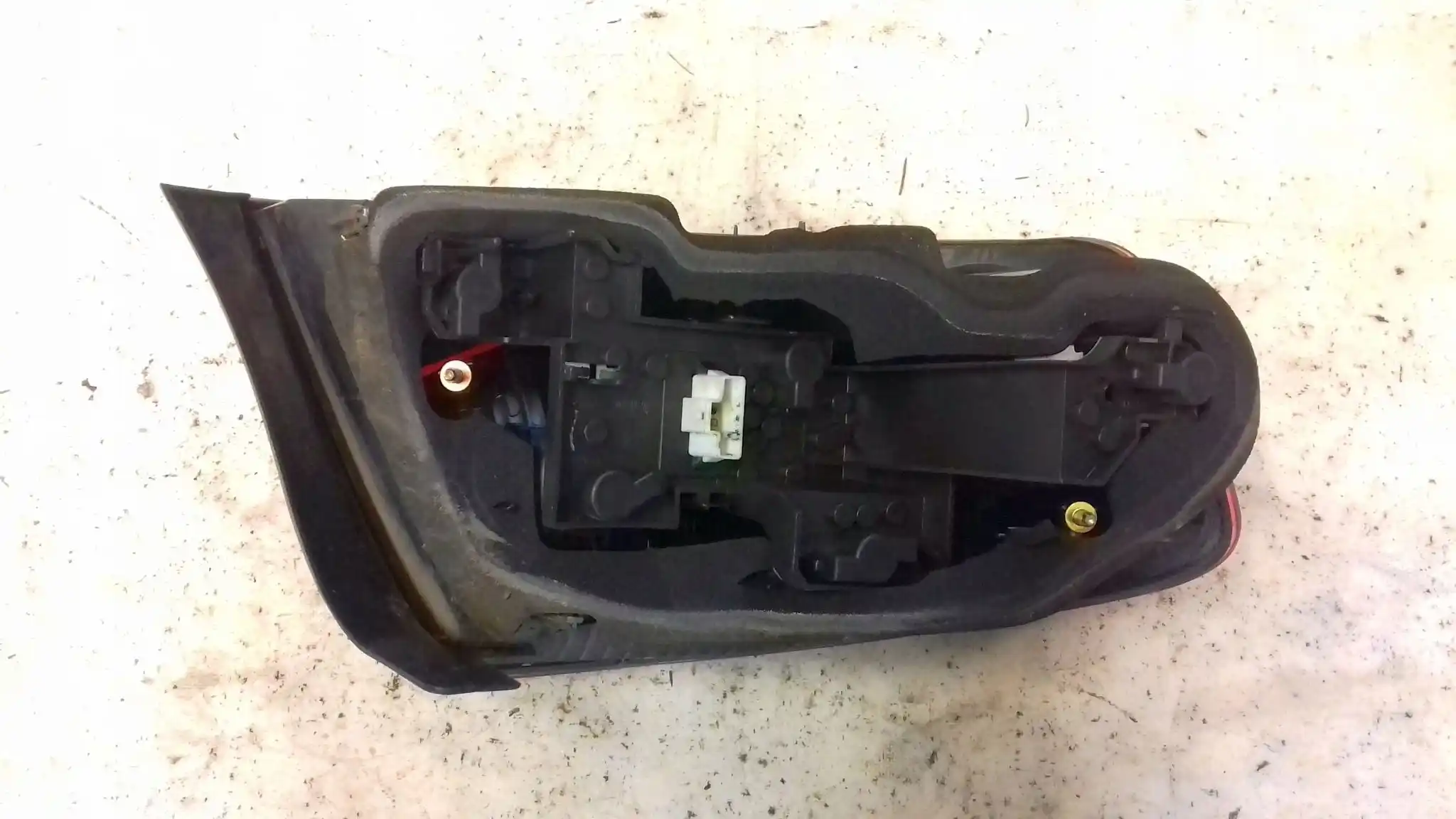 LAMPA PRAWY TYŁ TYLNA PEUGEOT 407 SEDAN 04-08