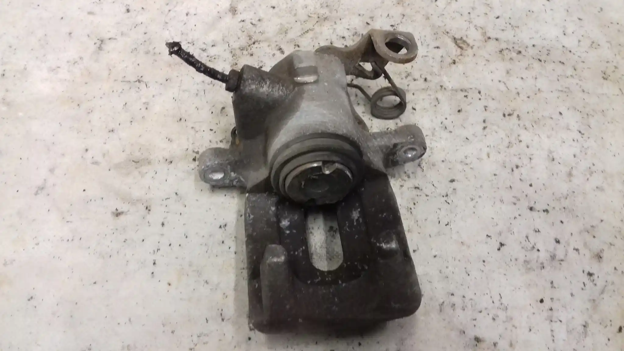 ZACISK HAMULCOWY PRAWY TYŁ PEUGEOT 407 1.6 HDI 04-