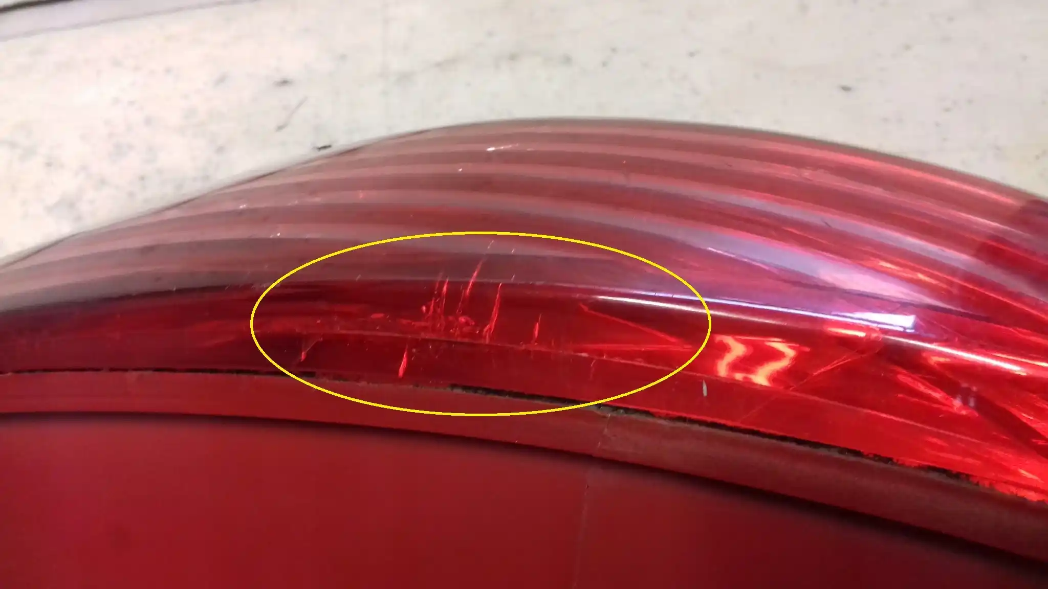 LAMPA PRAWY TYŁ TYLNA PEUGEOT 407 SW KOMBI 04-