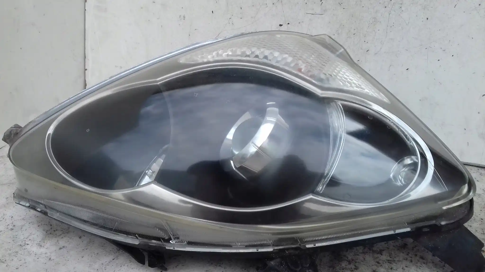 LAMPA PRAWY PRZÓD PRZEDNIA 33100S5TG614 HONDA CIVIC VII LIFT HB 04-06