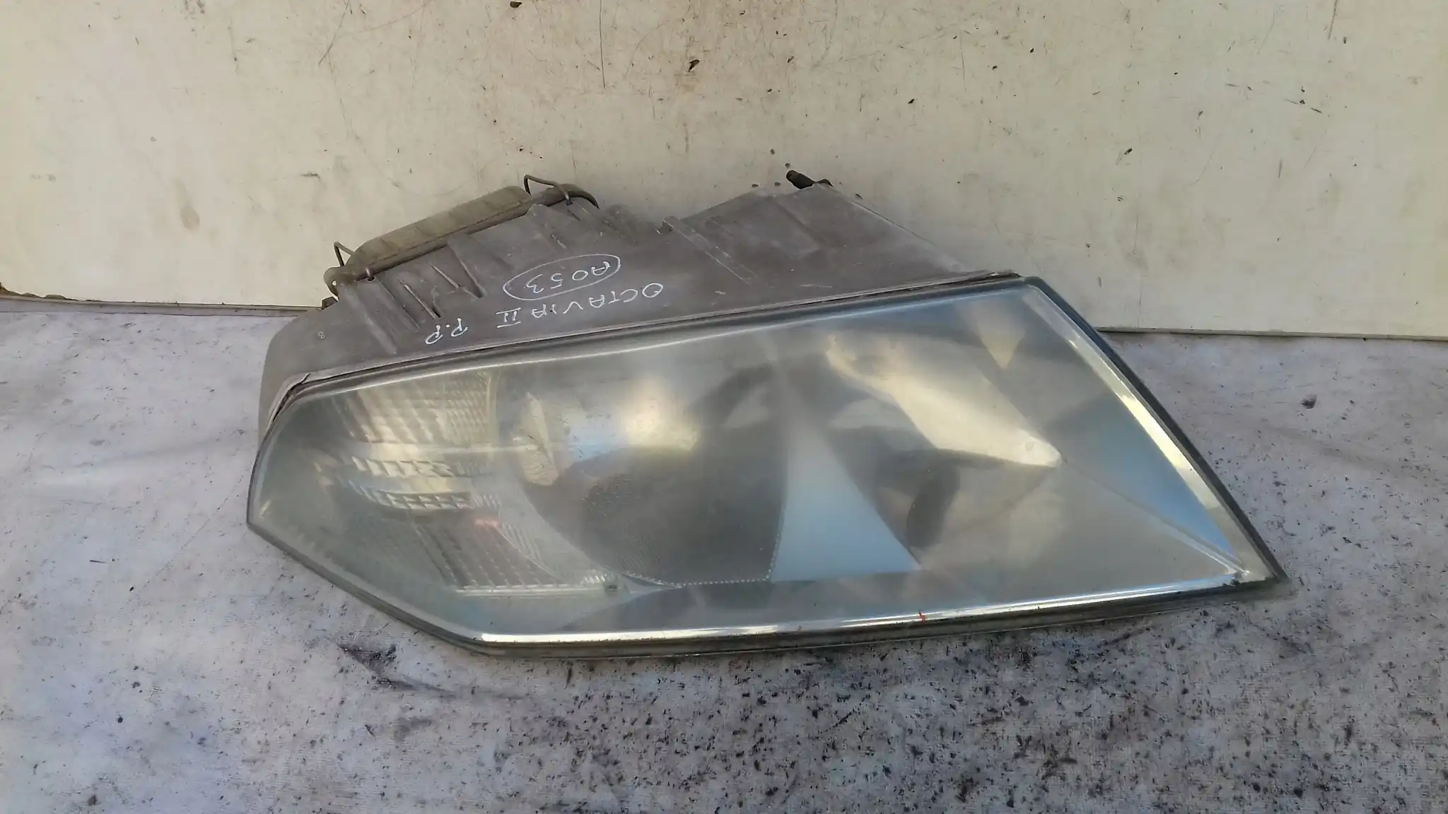 LAMPA PRAWY PRZÓD PRZEDNIA SKODA OCTAVIA II 2 04-08