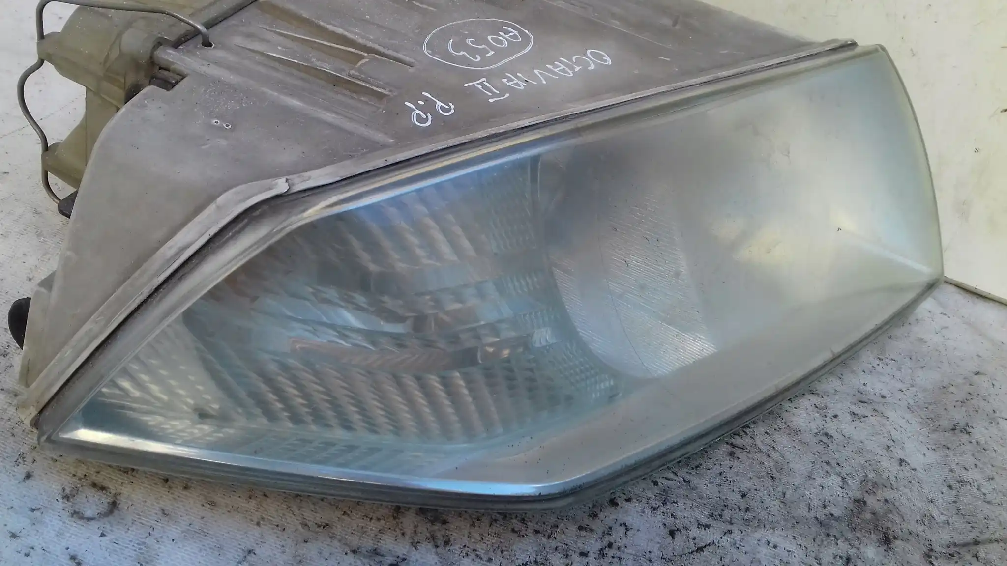 LAMPA PRAWY PRZÓD PRZEDNIA SKODA OCTAVIA II 2 04-08