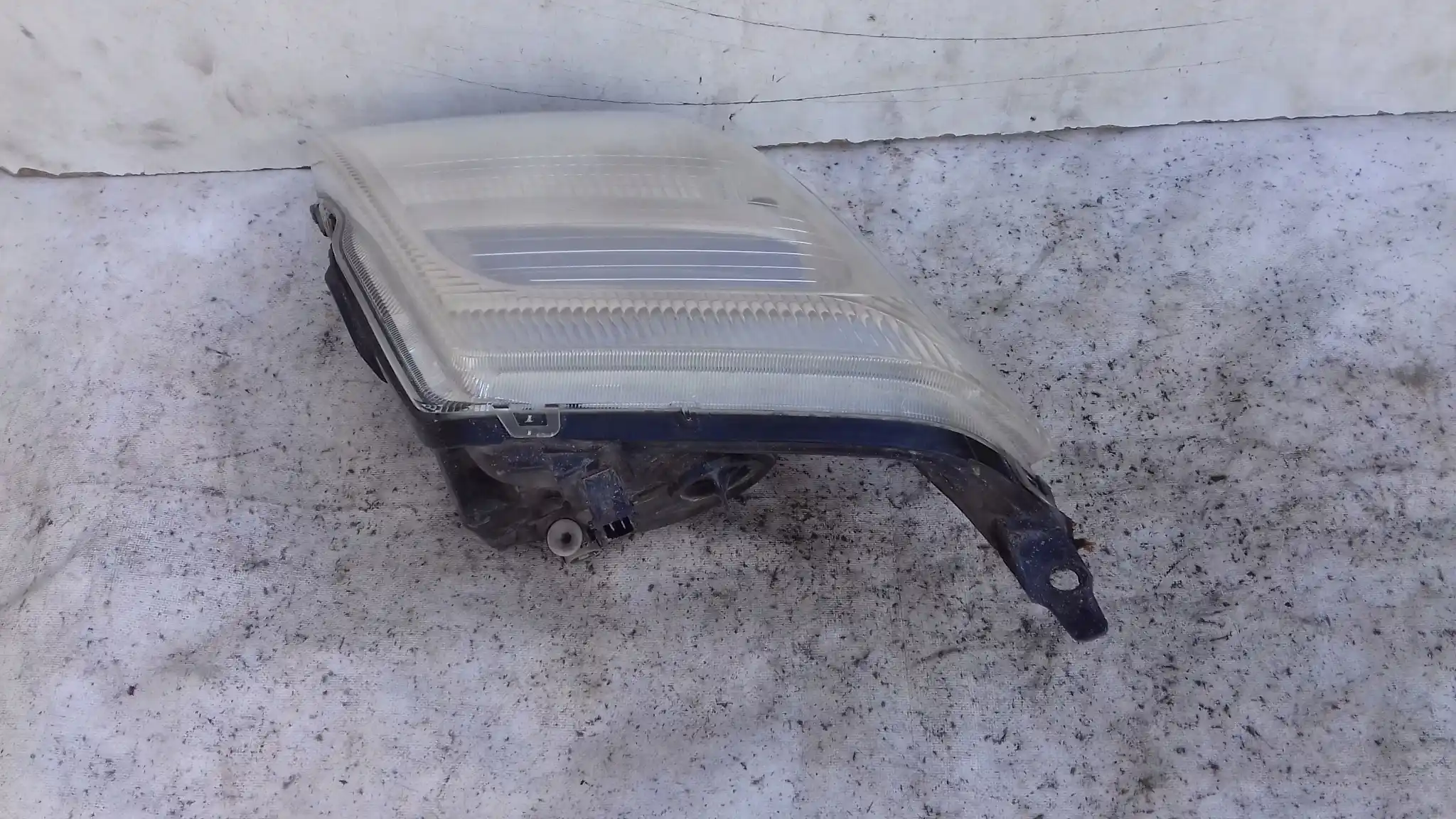LAMPA PRAWY PRZÓD PRZEDNIA CITROEN C2 03-09