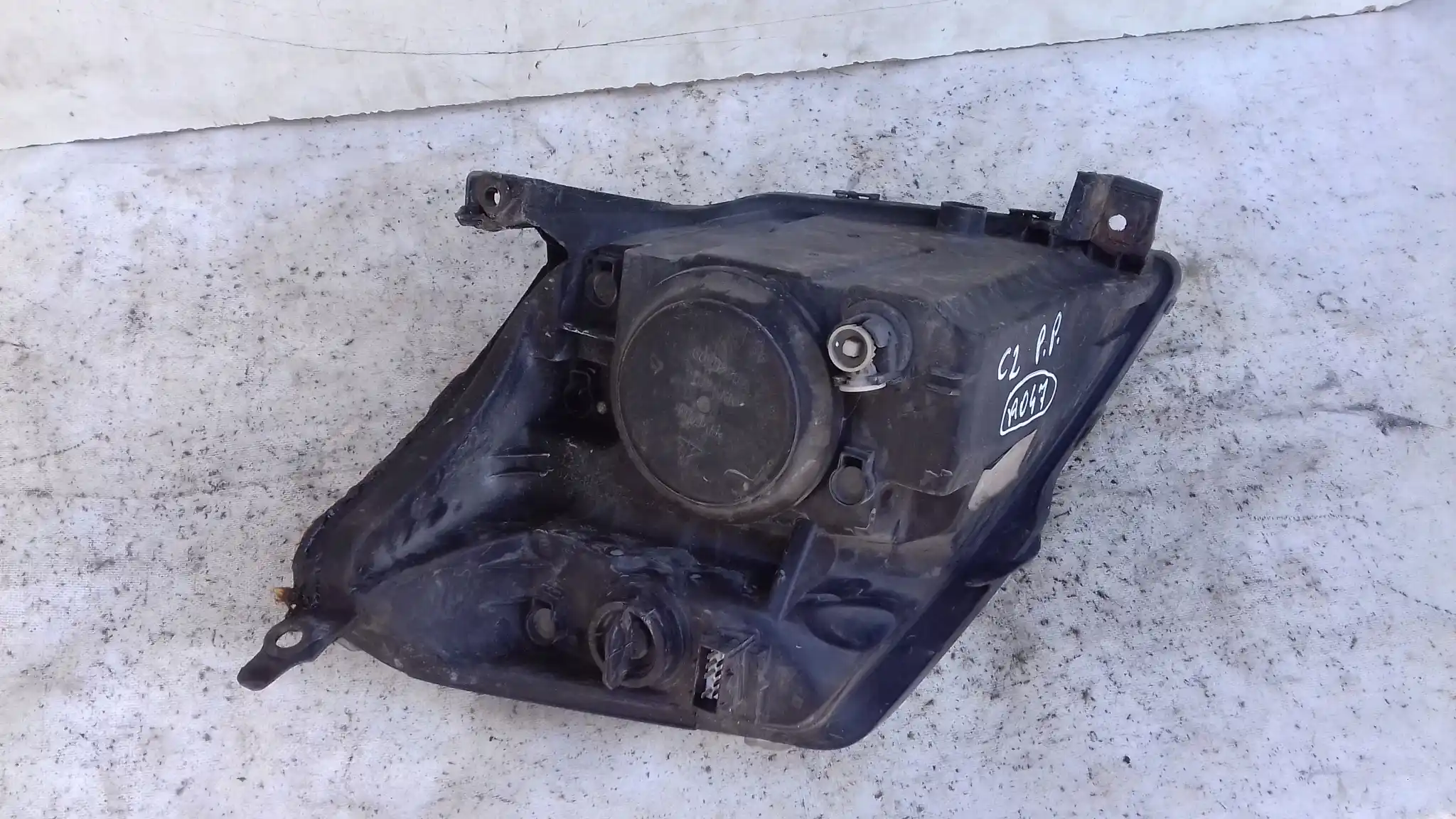 LAMPA PRAWY PRZÓD PRZEDNIA CITROEN C2 03-09