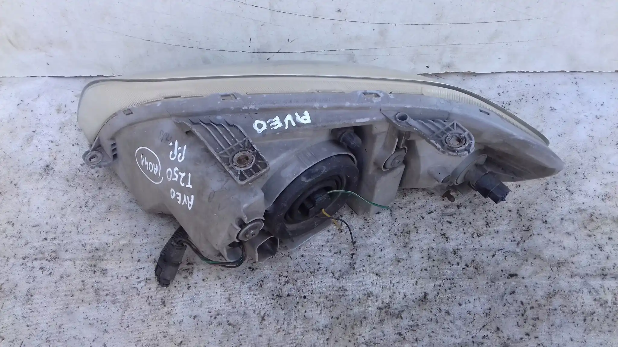 LAMPA PRAWY PRZÓD PRZEDNIA CHEVROLET AVEO T250 SEDAN 05-