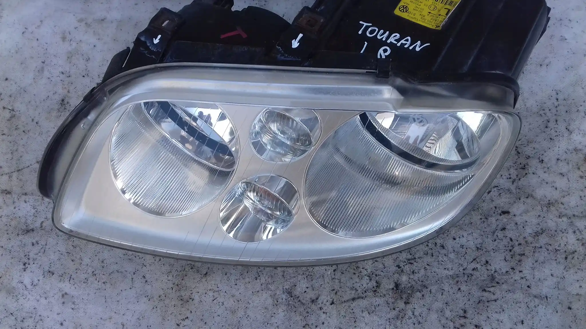 LAMPA LEWY PRZÓD PRZEDNIA 1T0941005R VW TOURAN I 03-06