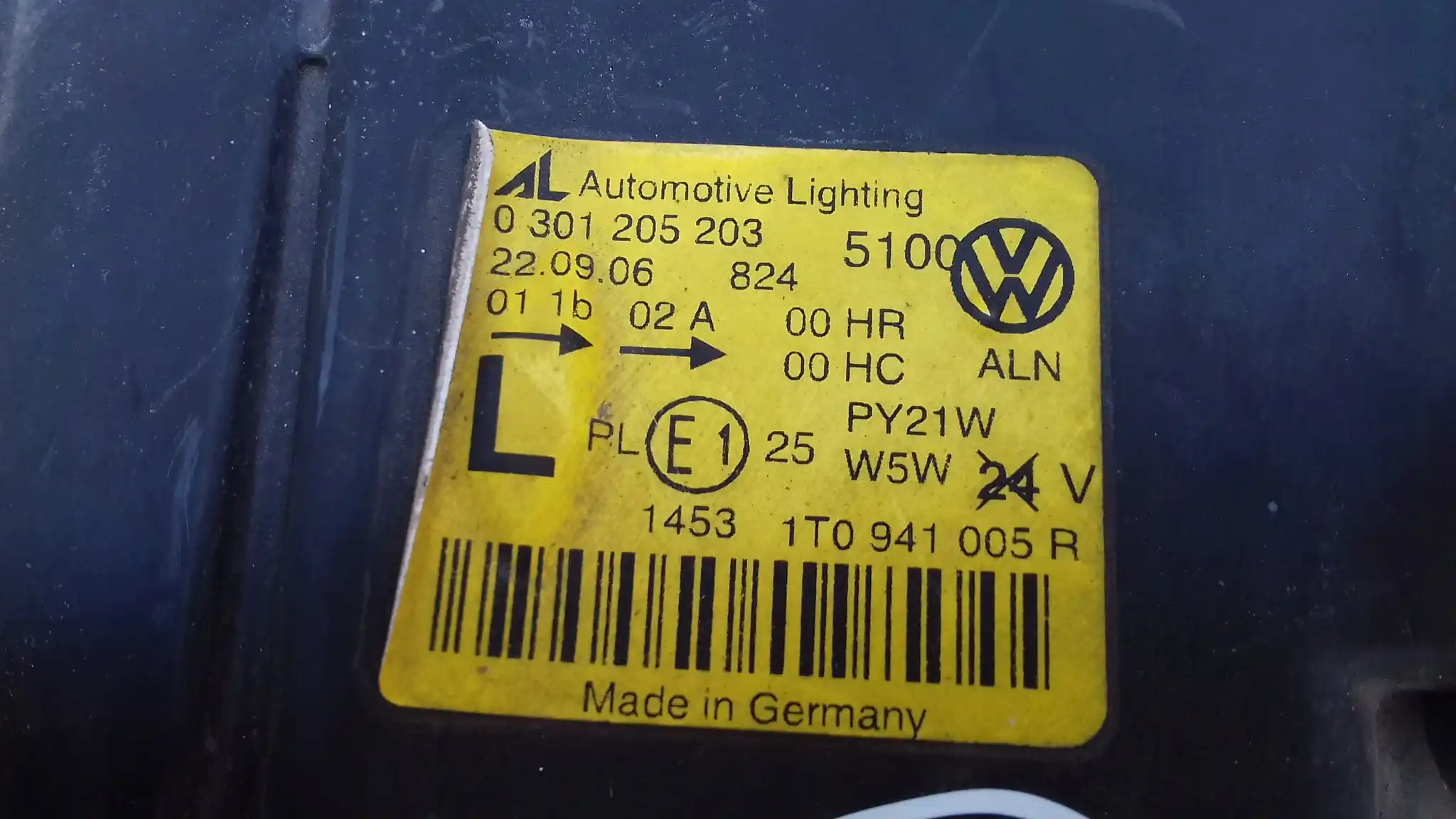 LAMPA LEWY PRZÓD PRZEDNIA 1T0941005R VW TOURAN I 03-06