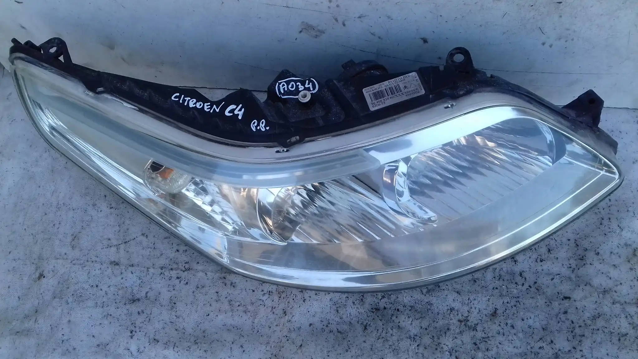 LAMPA PRAWY PRZÓD PRZEDNIA 9646893880 CITROEN C4 I 04-