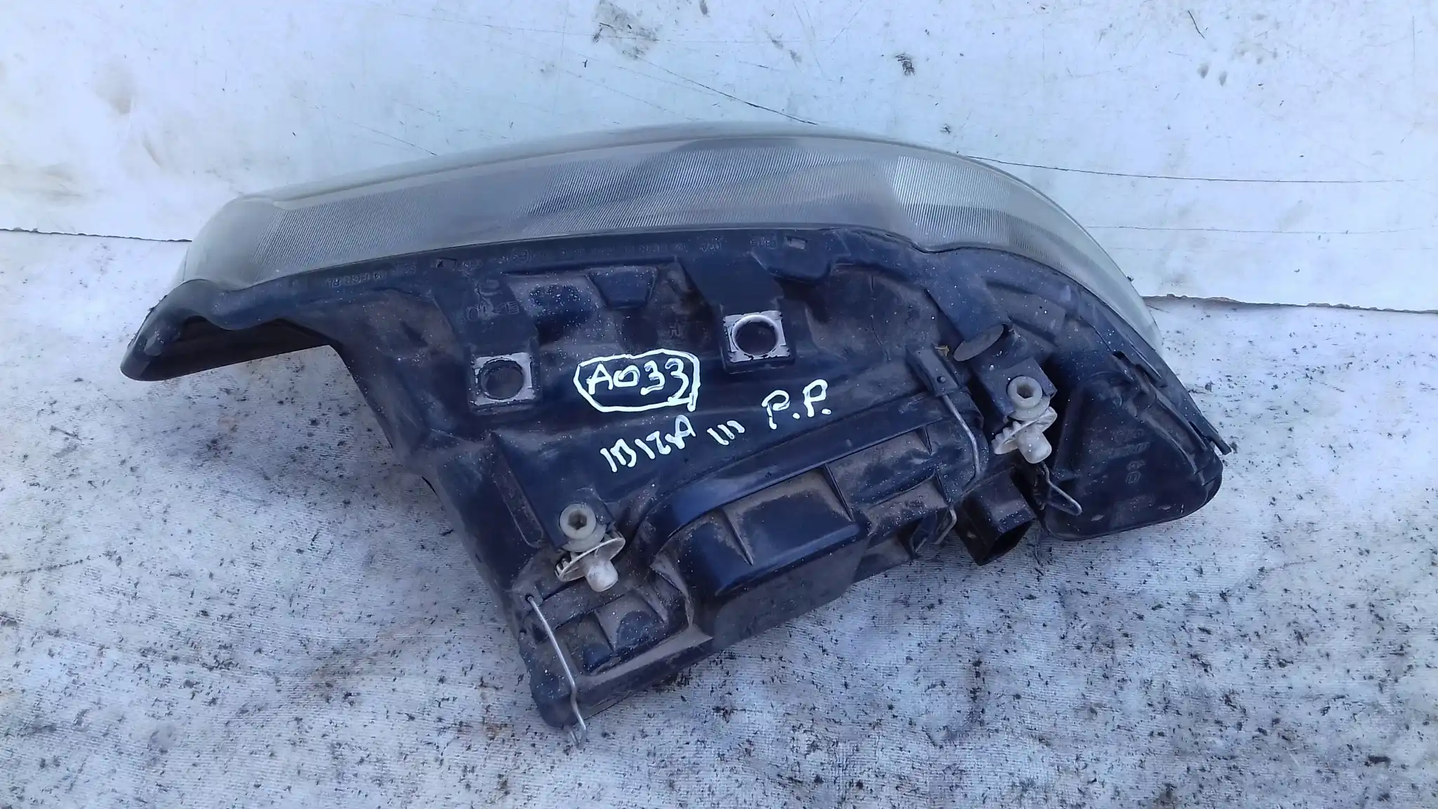 LAMPA PRAWY PRZÓD PRZEDNIA SEAT IBIZA III 6L1 CORDOBA II 6L2 02-05