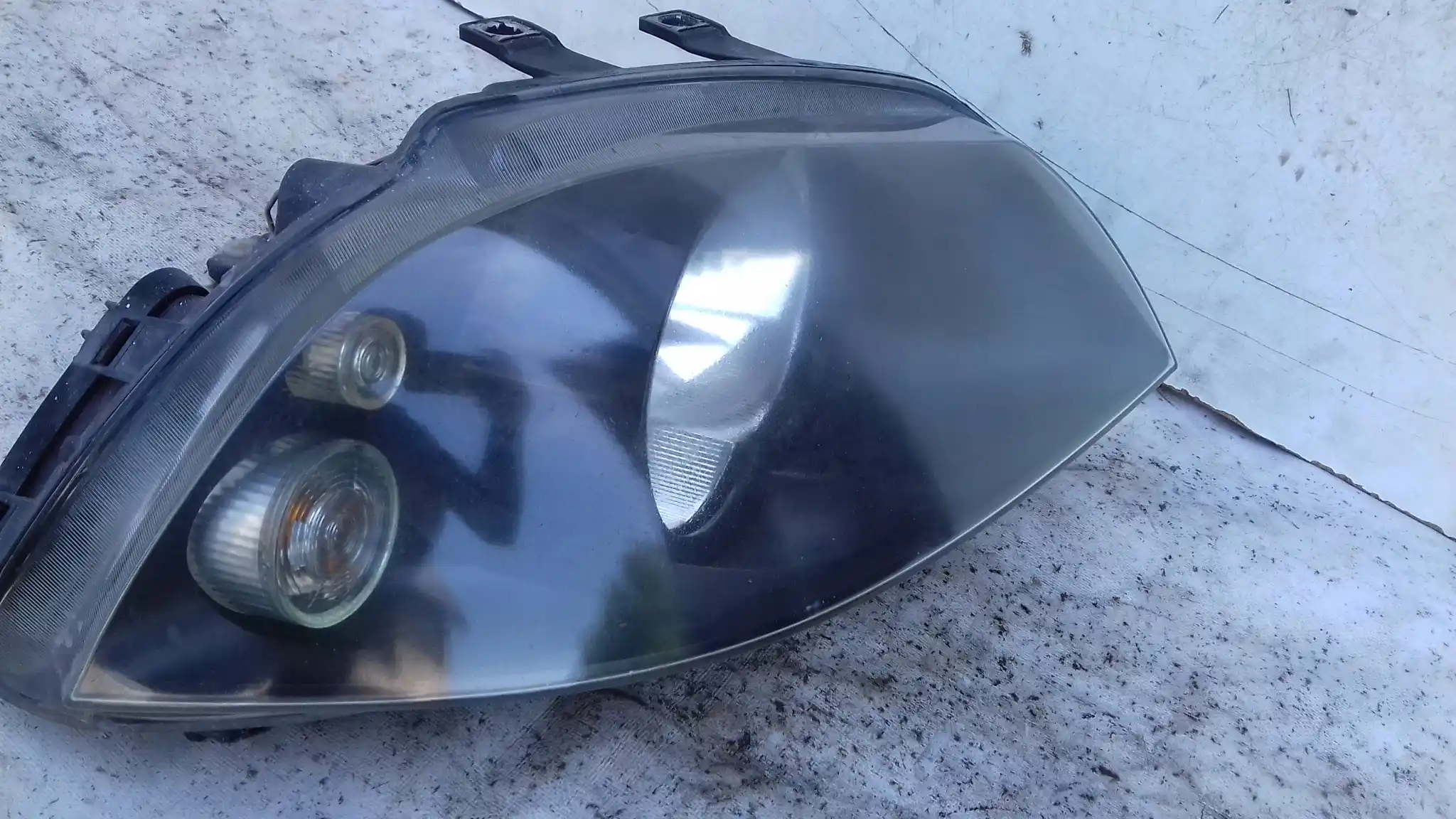 LAMPA PRAWY PRZÓD PRZEDNIA SEAT IBIZA III 6L1 CORDOBA II 6L2 02-05