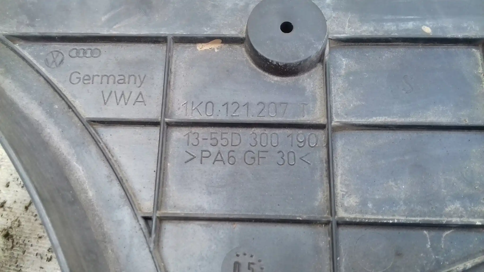 WENTYLATORY CHŁODNICY 1K0121207T VW GOLF V 1.6 8V 03- SKODA SEAT AUDI