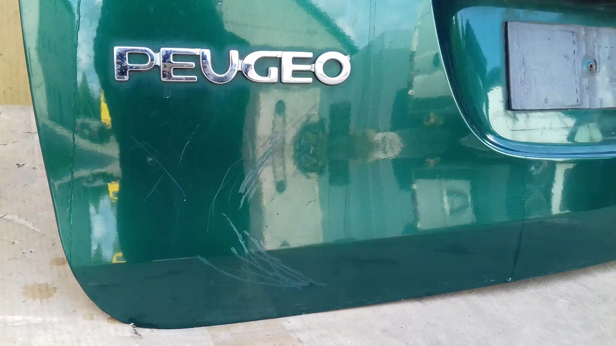 KLAPA TYŁ TYLNA SZYBA PEUGEOT 206 KOMBI SW 01- KQM