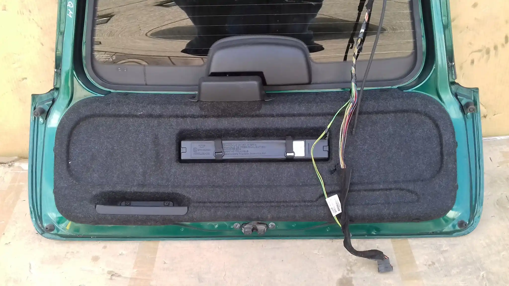 KLAPA TYŁ TYLNA SZYBA PEUGEOT 206 KOMBI SW 01- KQM