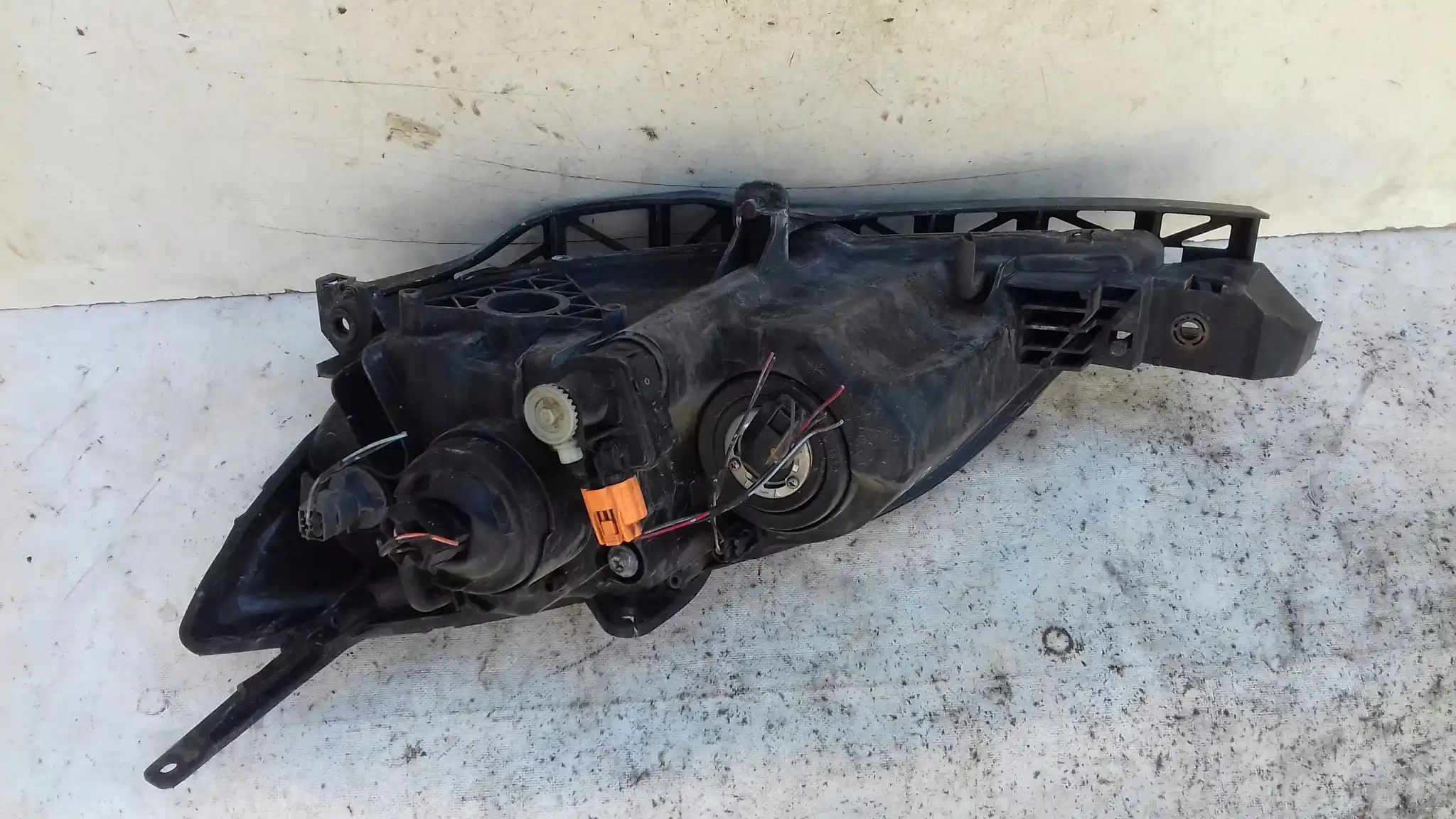 LAMPA PRAWY PRZÓD PRZEDNIA MAZDA 3 BK HB 03-