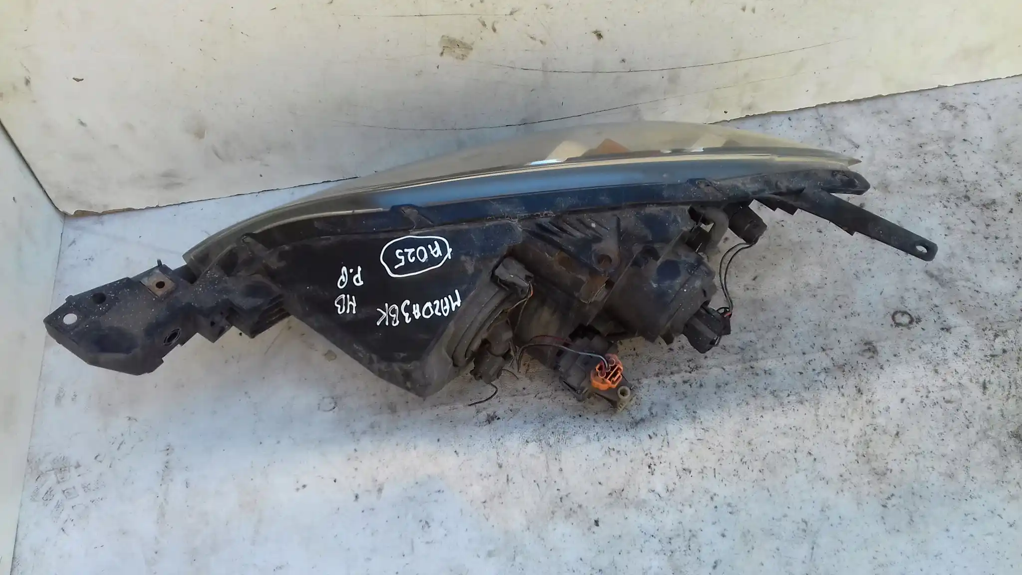 LAMPA PRAWY PRZÓD PRZEDNIA MAZDA 3 BK HB 03-