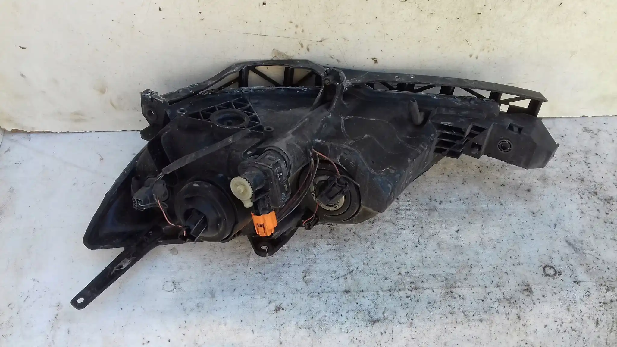 LAMPA PRAWY PRZÓD PRZEDNIA MAZDA 3 BK HB 03-