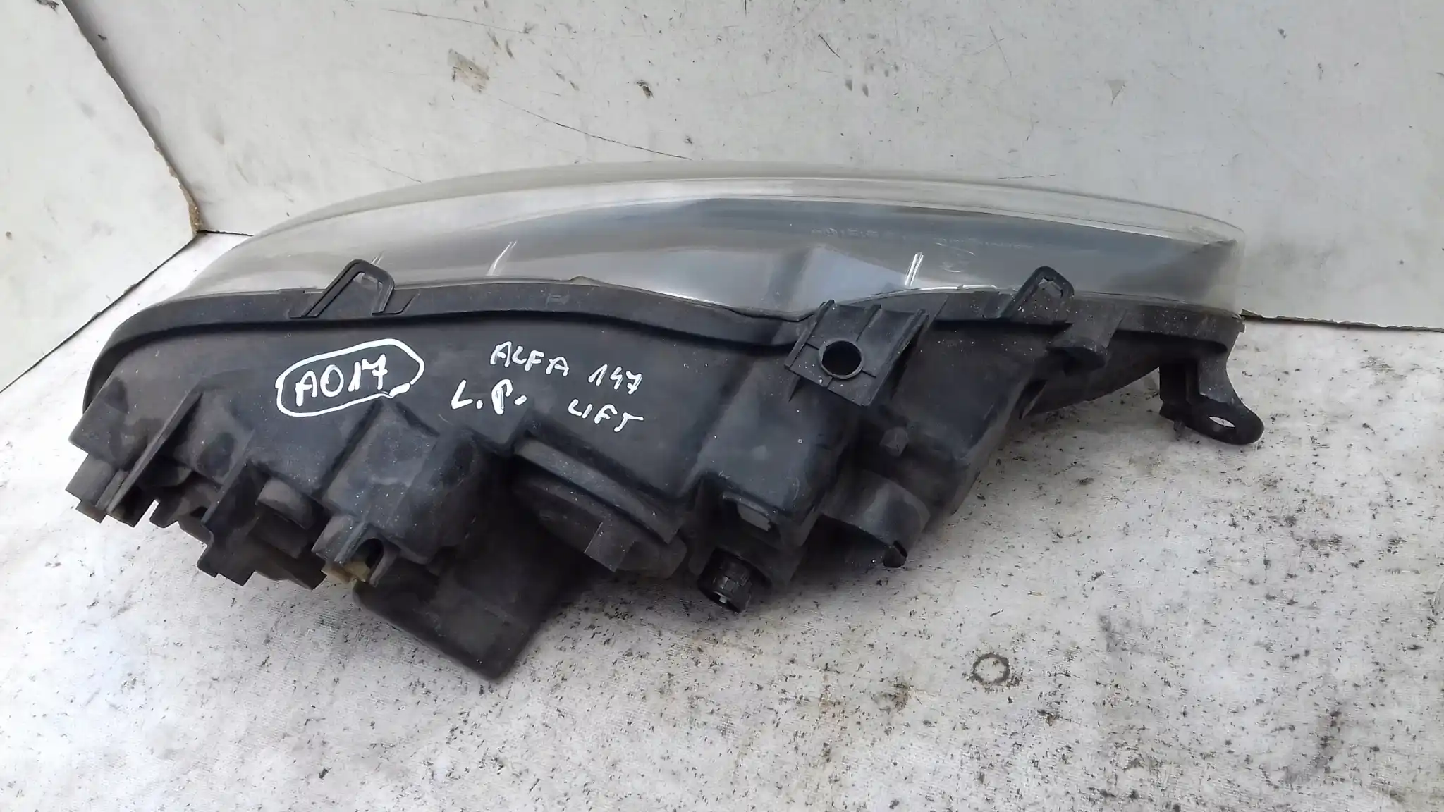 LAMPA LEWY PRZÓD PRZEDNIA ALFA ROMEO 147 LIFT 04-10