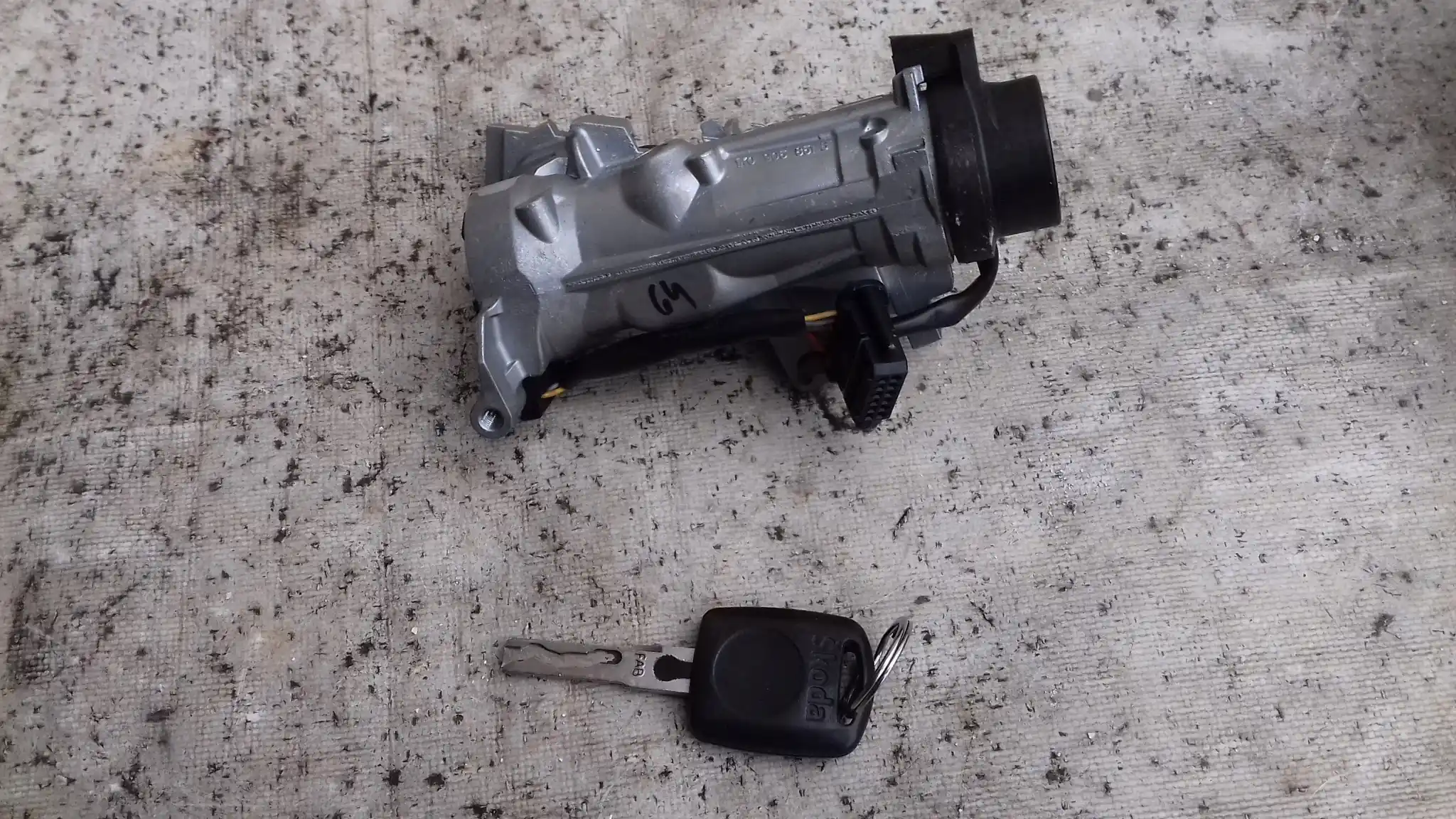 KOMPUTER 5WP4028204 06A906033CL ZESTAW IMMO SKODA OCTAVIA II 1.6 8V 04-