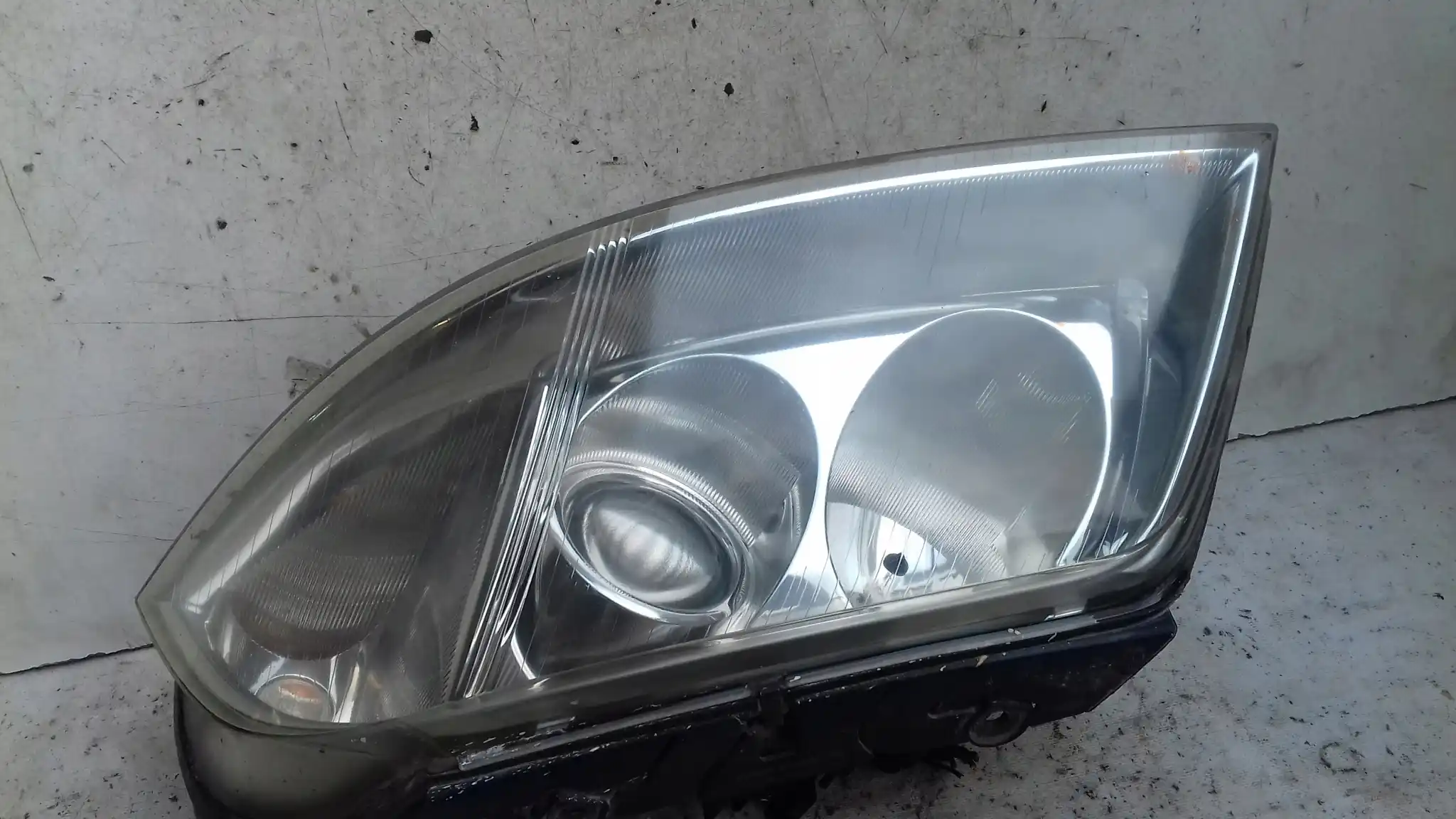 LAMPA LEWY PRZÓD PRZEDNIA 3B0941015AG VW PASSAT B5 LIFT 00-05