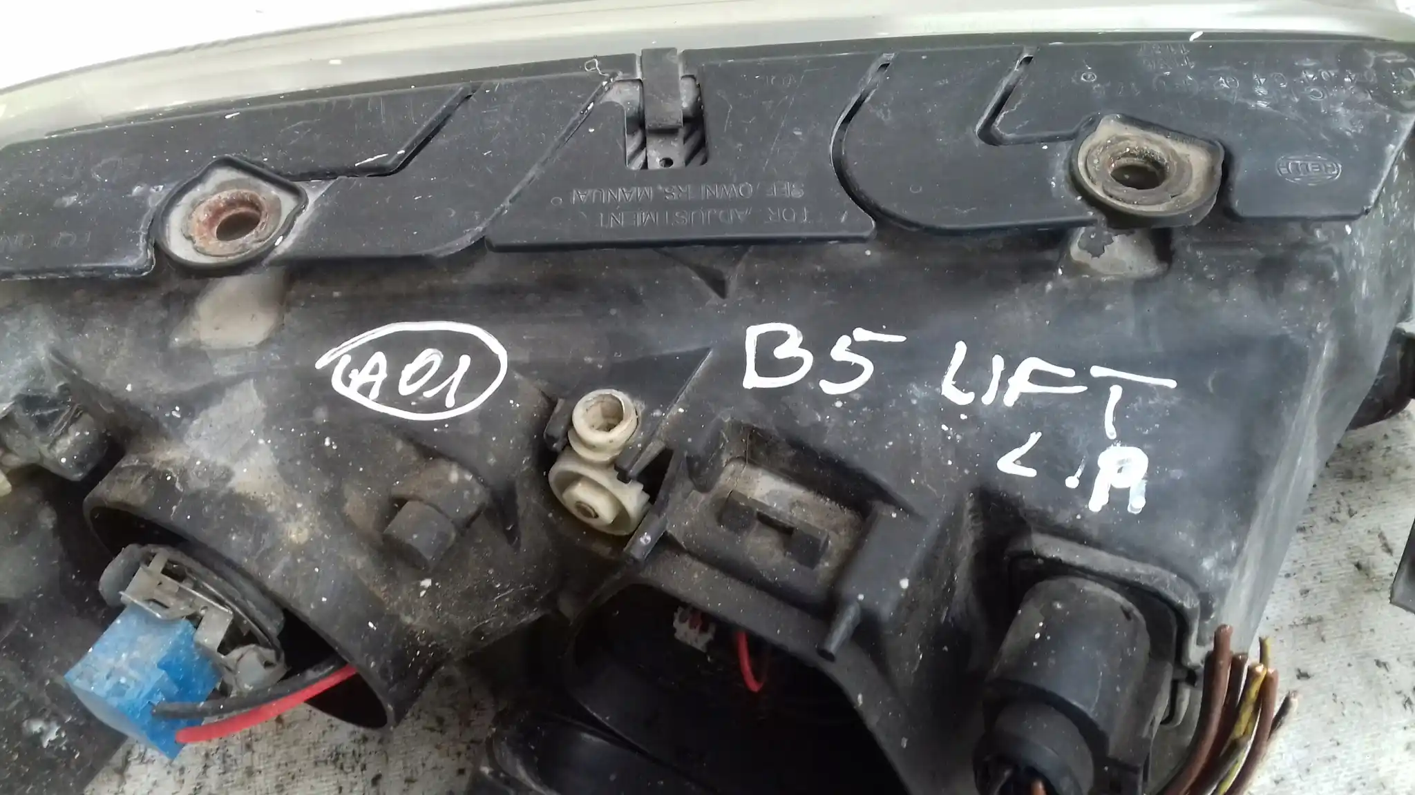 LAMPA LEWY PRZÓD PRZEDNIA 3B0941015AG VW PASSAT B5 LIFT 00-05