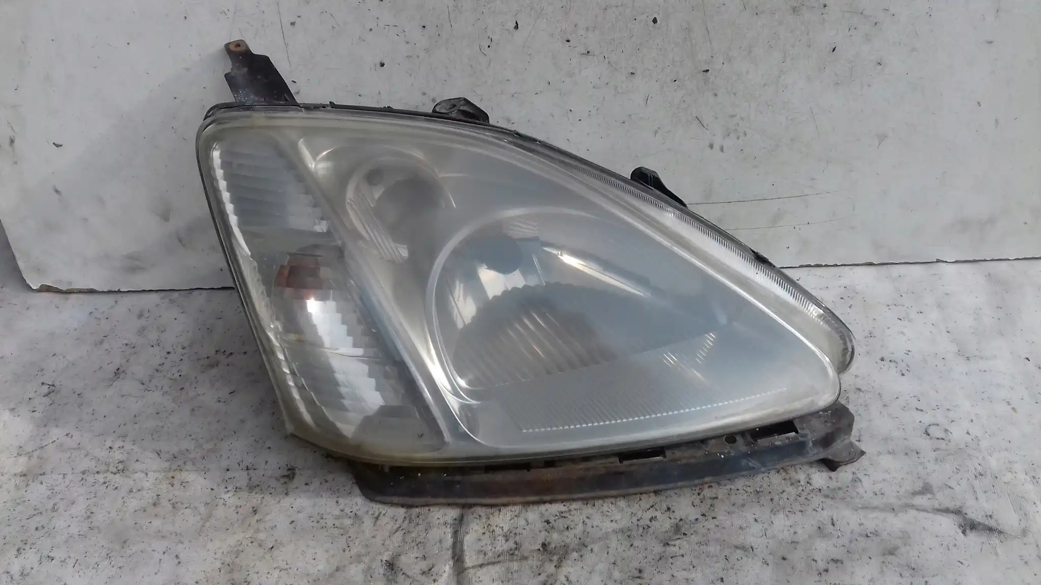 LAMPA PRAWY PRZÓD PRZEDNIA 33150S6AG021 HONDA CIVIC VII HB 00-04