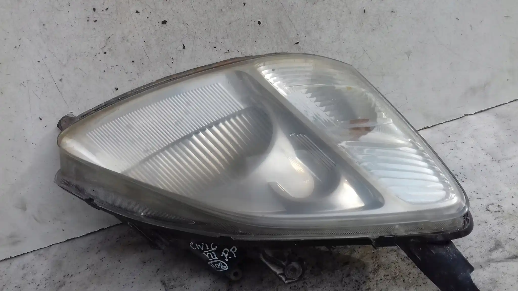 LAMPA PRAWY PRZÓD PRZEDNIA 33150S6AG021 HONDA CIVIC VII HB 00-04