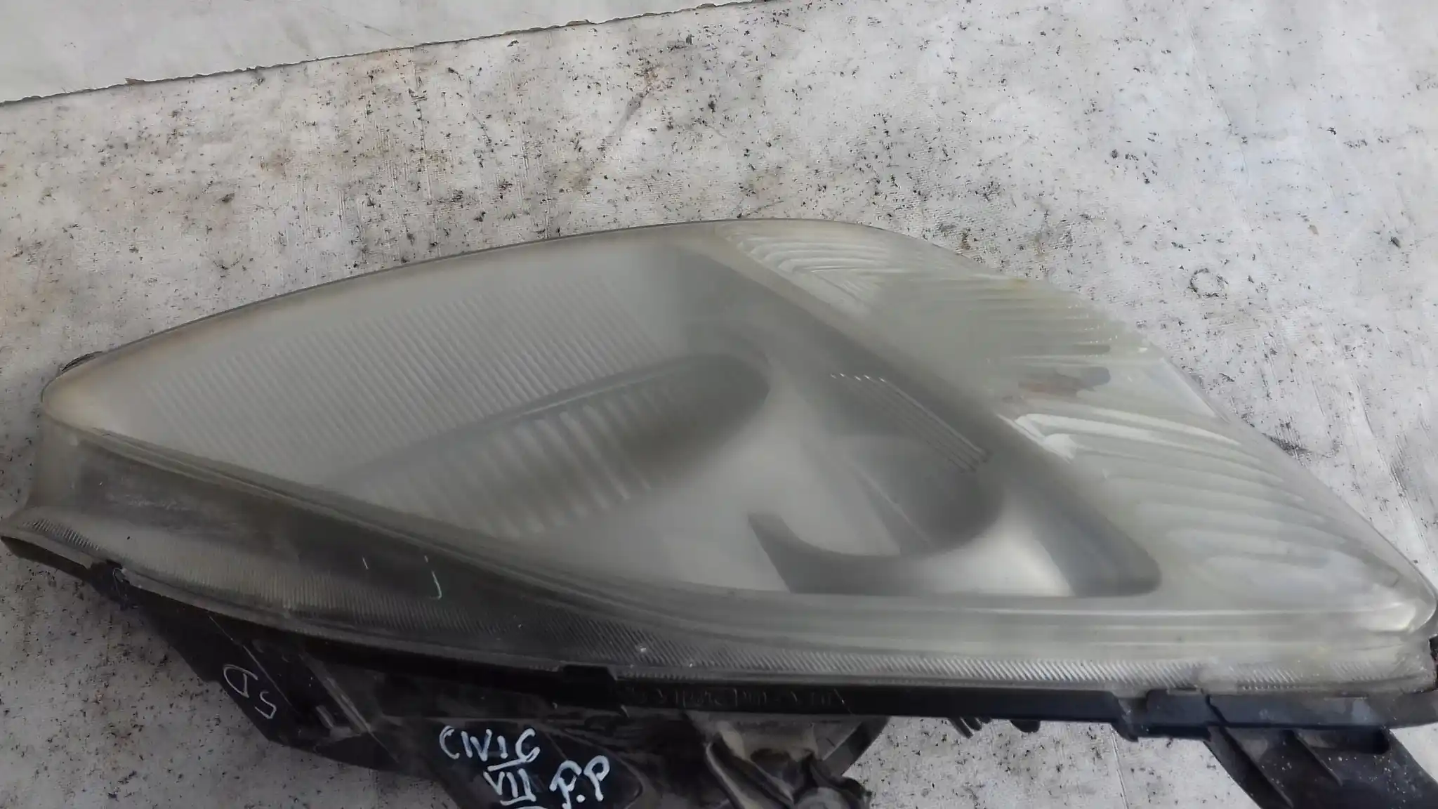 LAMPA PRAWY PRZÓD PRZEDNIA 33150S6AG021 HONDA CIVIC VII HB 00-04