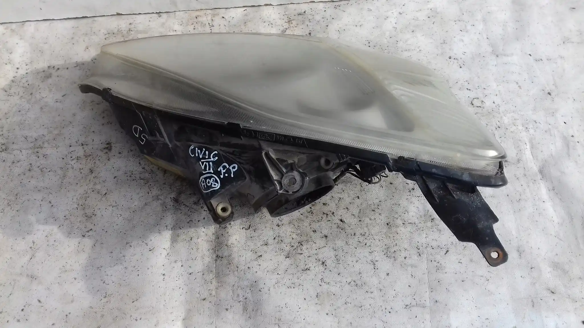 LAMPA PRAWY PRZÓD PRZEDNIA 33150S6AG021 HONDA CIVIC VII HB 00-04