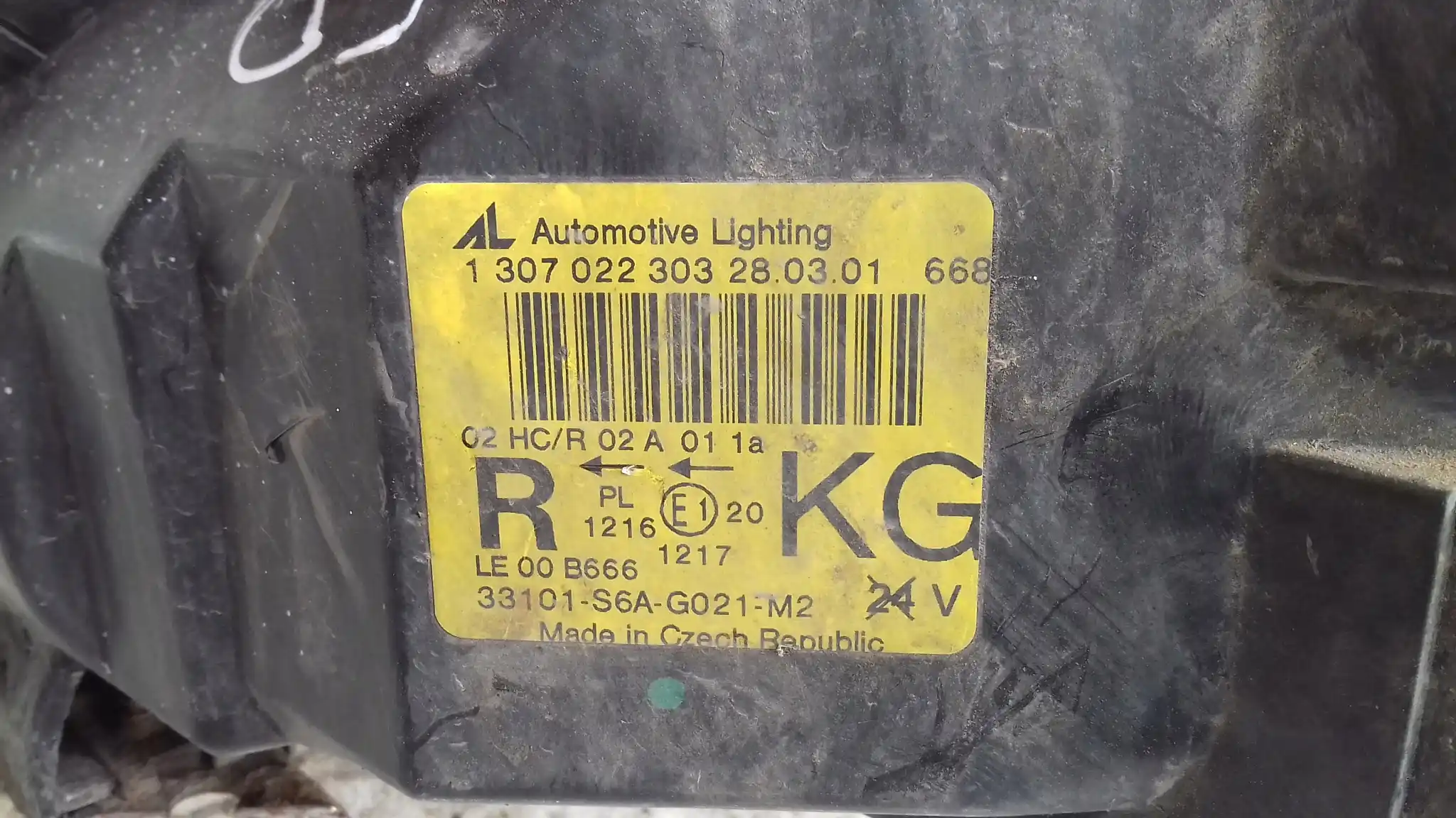 LAMPA PRAWY PRZÓD PRZEDNIA 33150S6AG021 HONDA CIVIC VII HB 00-04