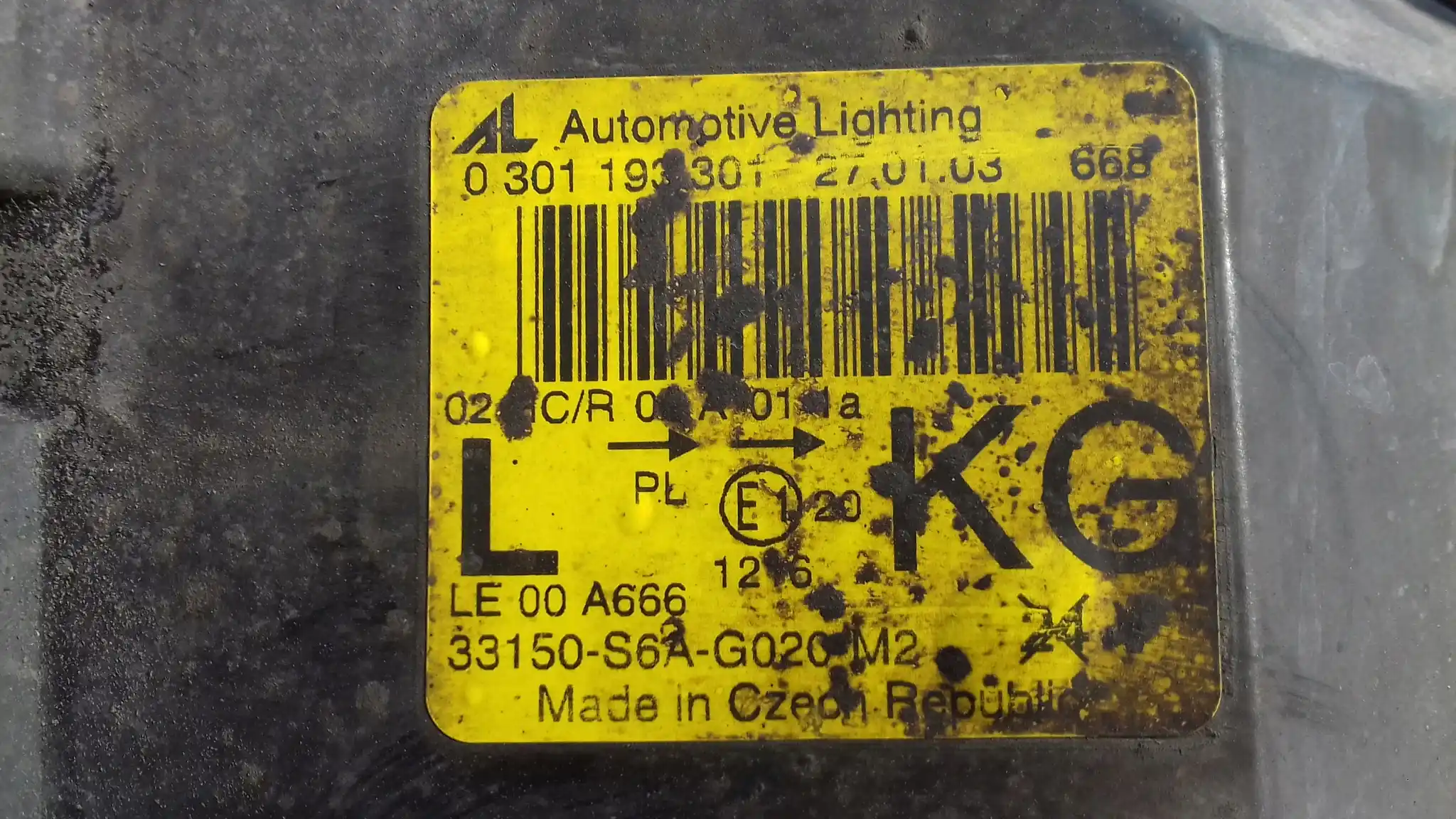 LAMPA LEWY PRZÓD PRZEDNIA 33150S6AG020 HONDA CIVIC VII HB 00-04