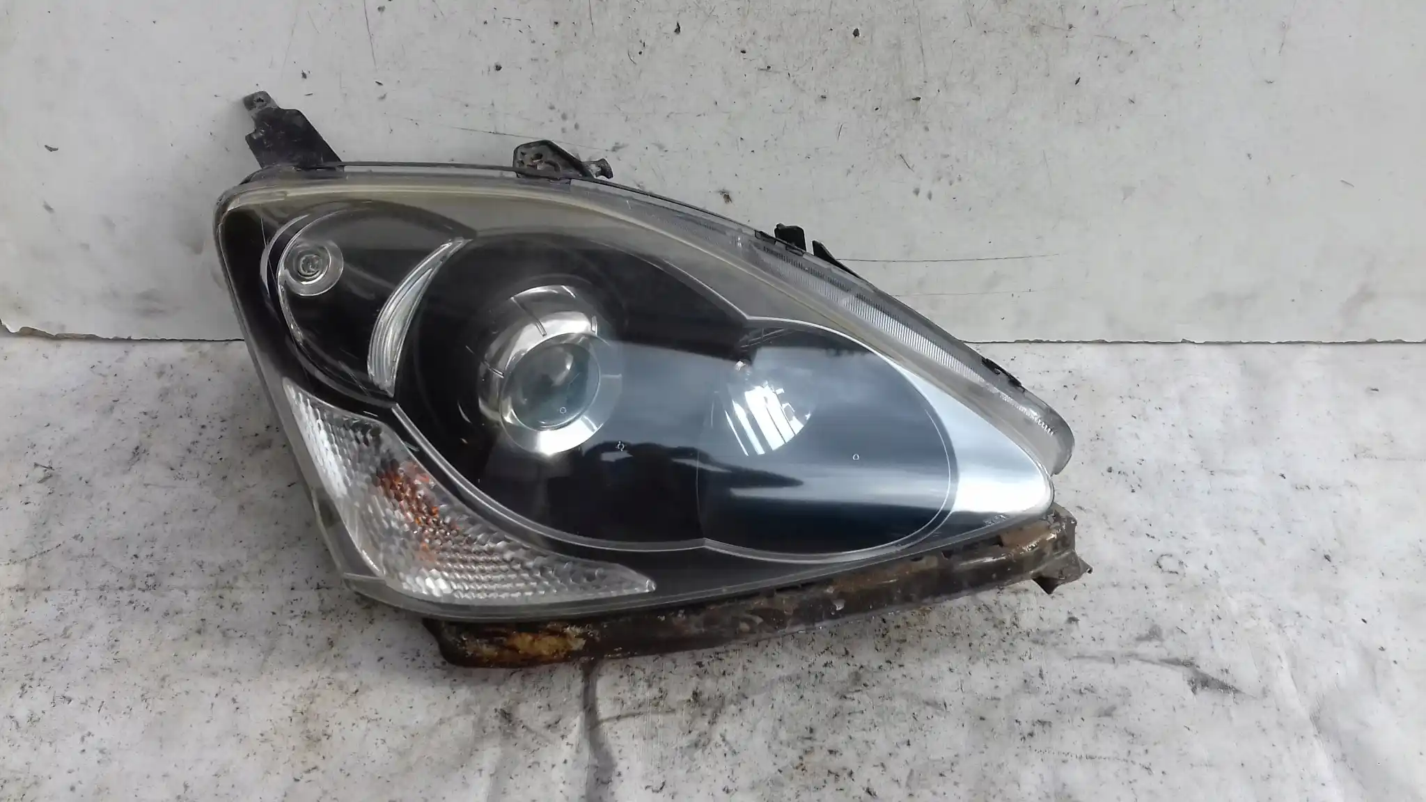 LAMPA PRAWY PRZÓD PRZEDNIA 33100S5TG61 HONDA CIVIC VII LIFT HB 04-06