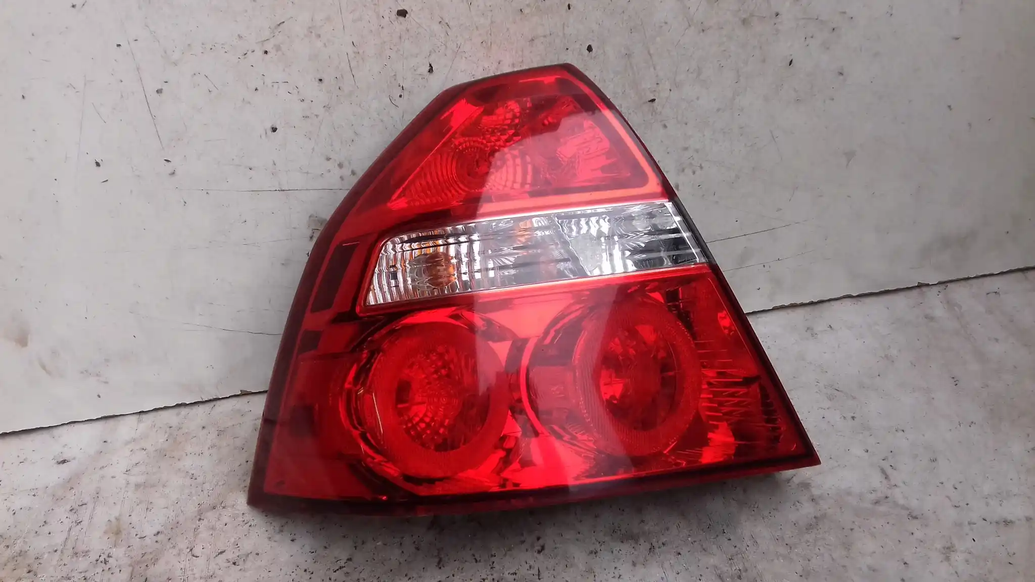 LAMPA LEWY TYŁ TYLNA CHEVROLET AVEO T250 05-