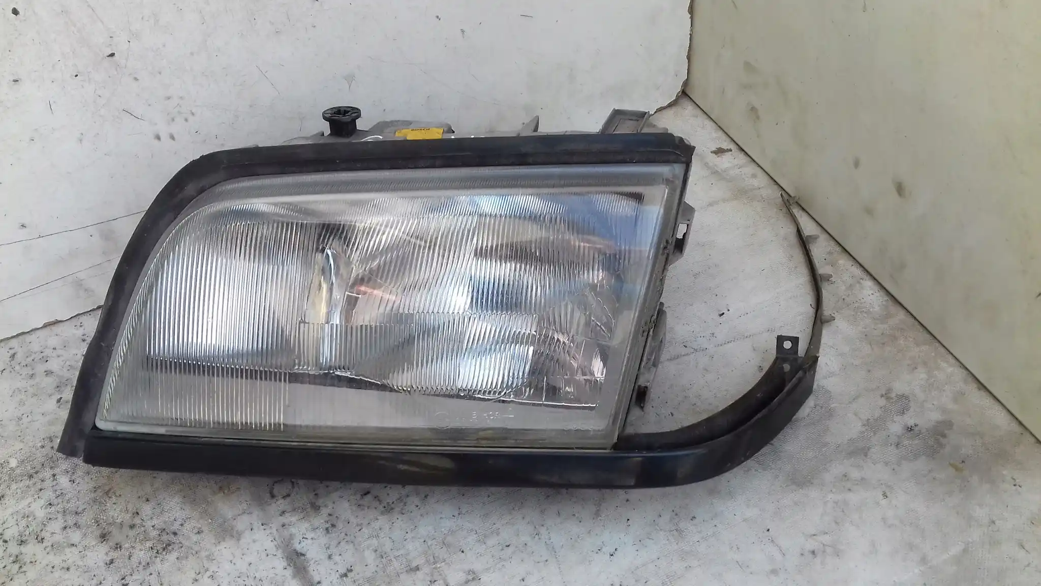 LAMPA LEWY PRZÓD PRZEDNIA MERCEDES C KLASA W202 93-