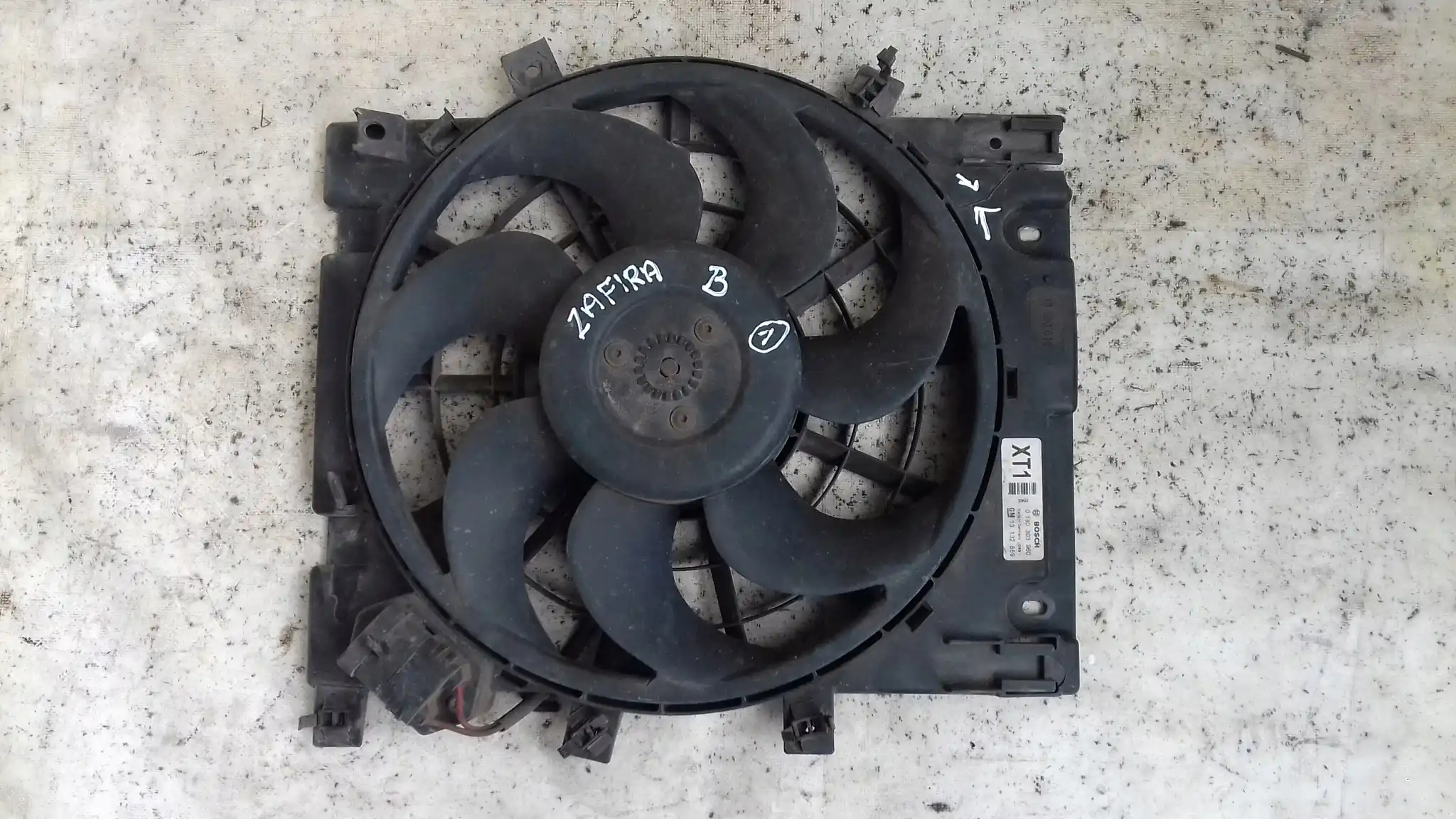 WENTYLATORY CHŁODNICY GM13132559 0130303960 OPEL ZAFIRA B 1.9 CDTI 05-