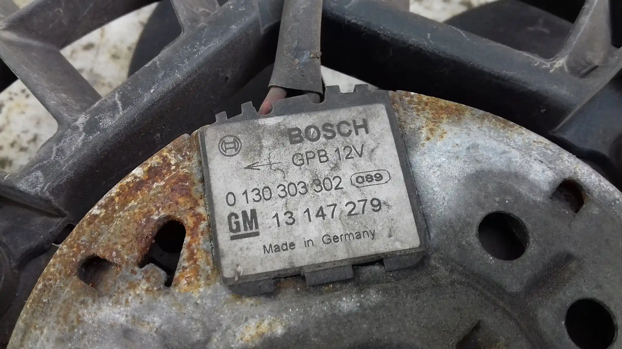 WENTYLATORY CHŁODNICY GM13132559 0130303960 OPEL ZAFIRA B 1.9 CDTI 05-