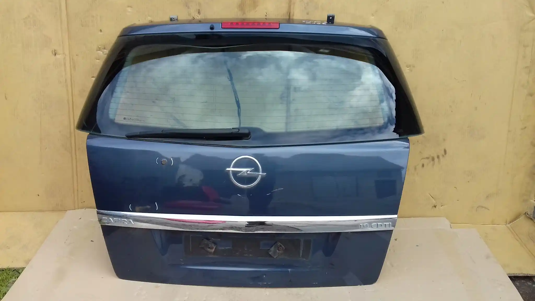 KLAPA TYŁ TYLNA OPEL ZAFIRA B 05- Z168