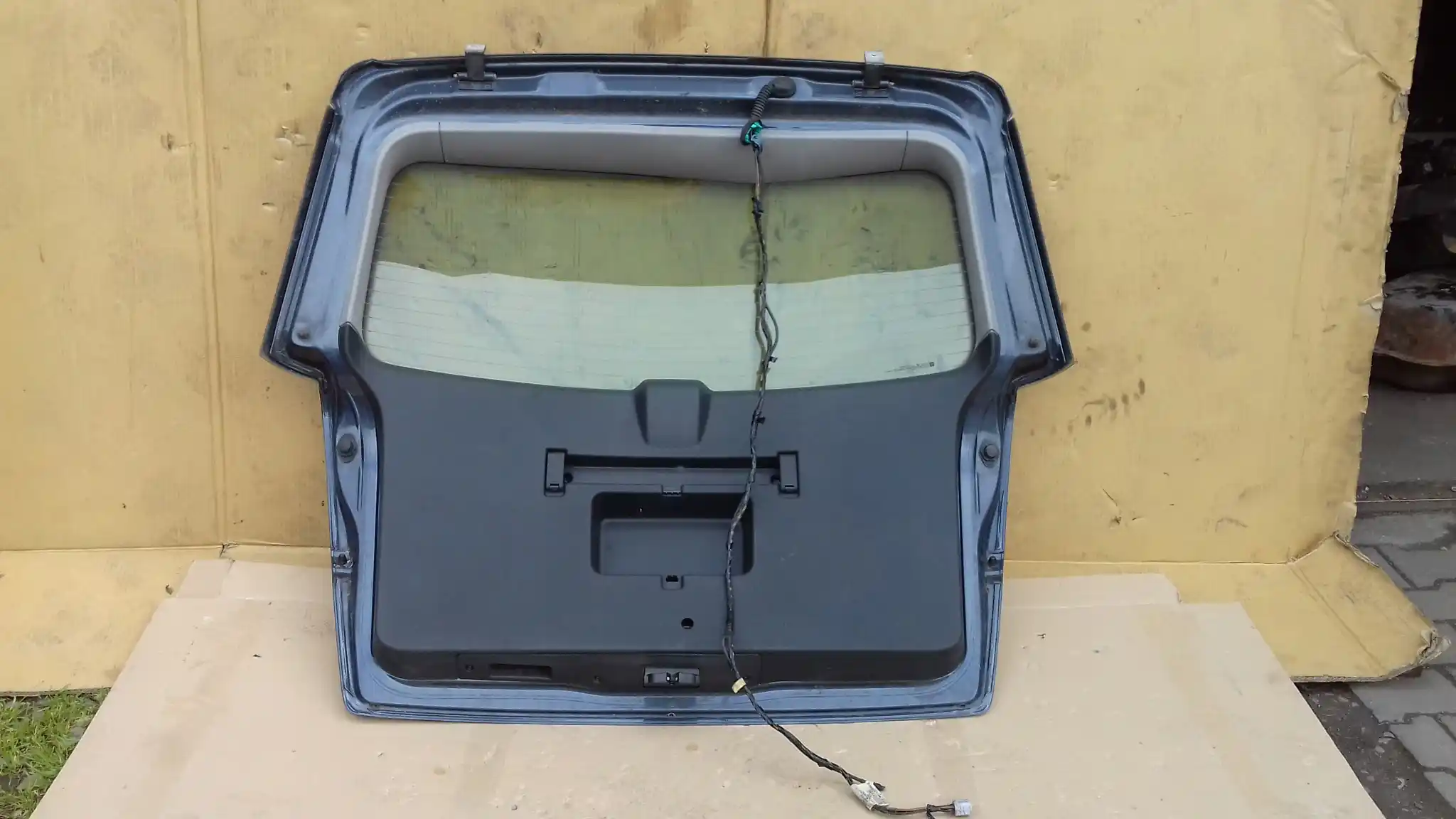 KLAPA TYŁ TYLNA OPEL ZAFIRA B 05- Z168