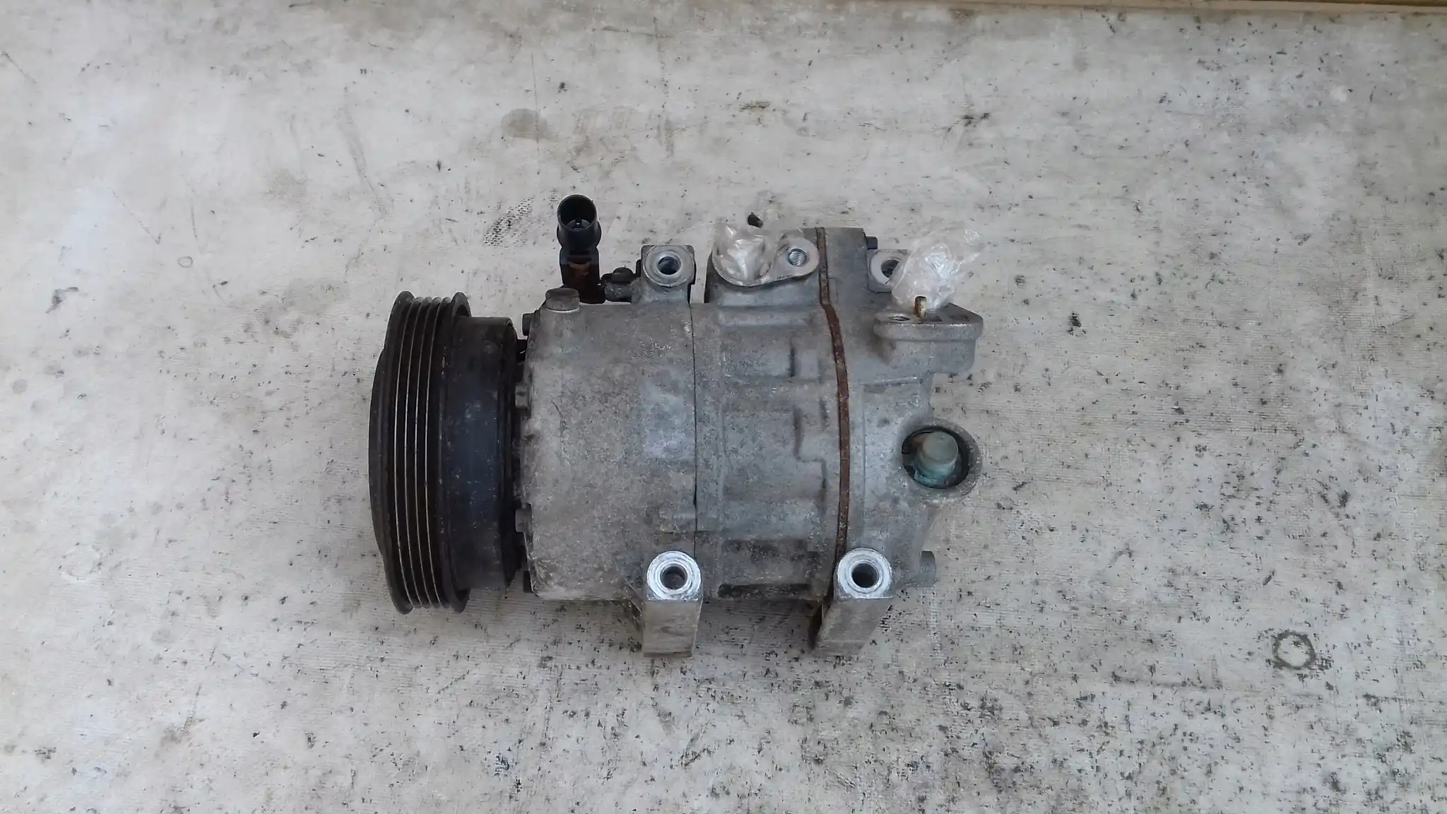 SPRĘŻARKA KOMPRESOR KLIMATYZACJI HYUNDAI ACCENT III 1.5 CRDI 05-