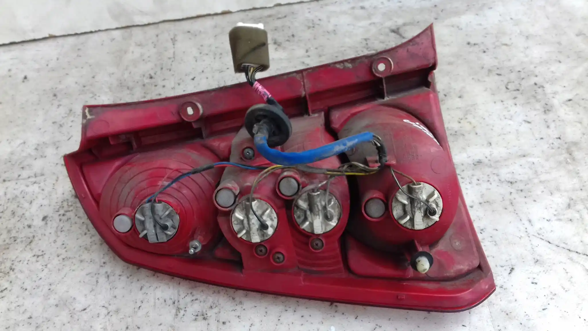 LAMPA PRAWY TYŁ TYLNA CHEVROLET LACETTI NUBIRA III KOMBI 03-