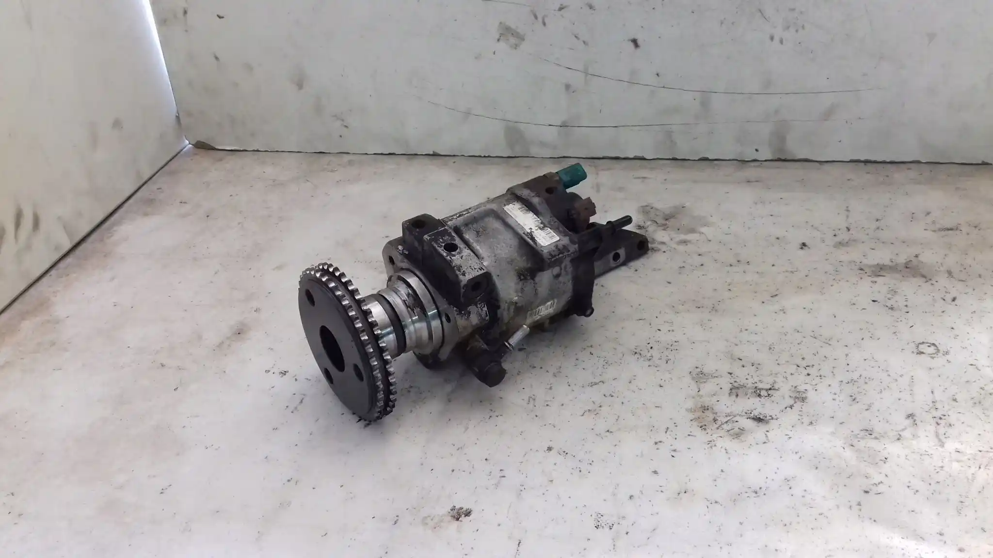 POMPA WTRYSKOWA A6650700301 R90447052A SSANGYONG KYRON 2.0 XDI 05-