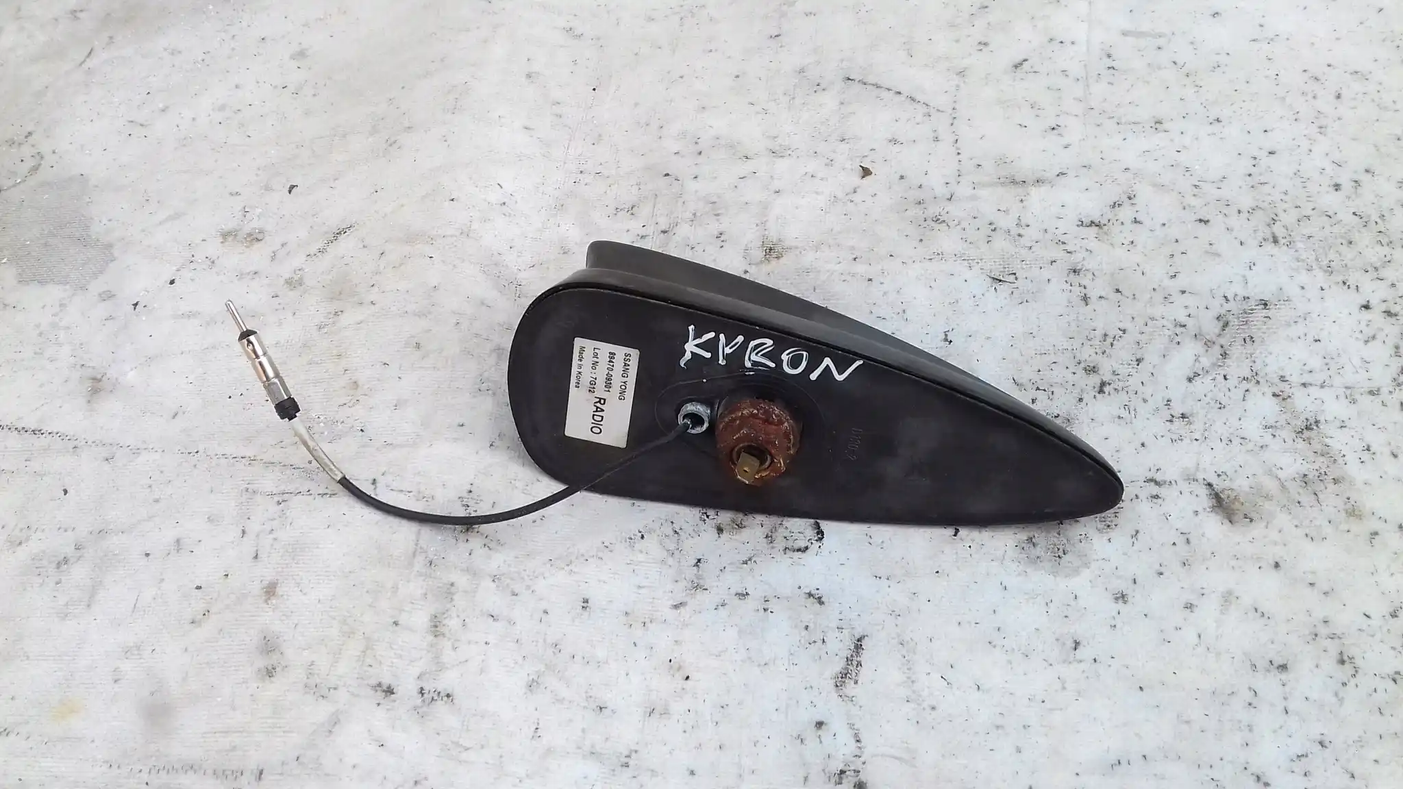 ANTENA RADIOWA DACHOWA PŁETWA 8947009301 SSANGYONG KYRON LIFT 07