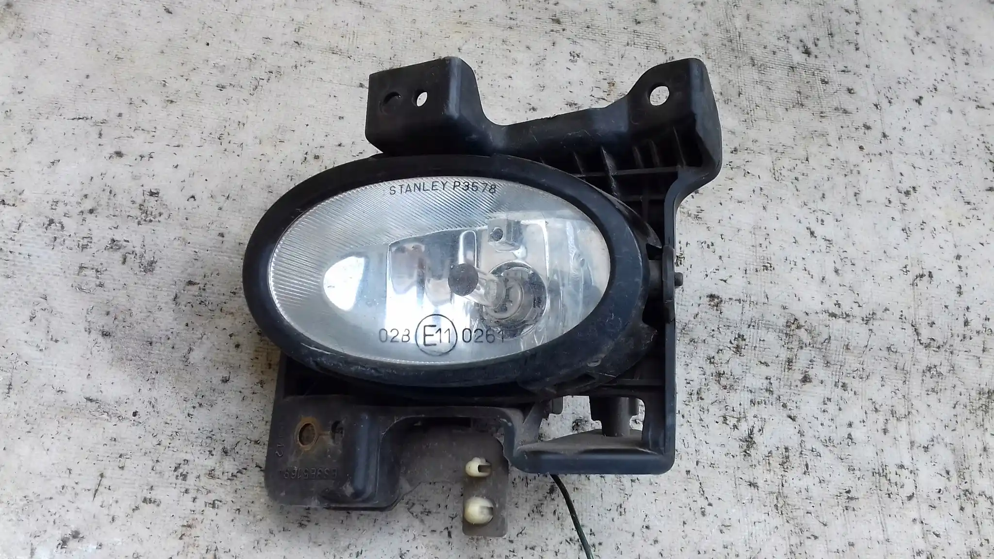 HALOGEN P3578 LEWY PRZÓD PRZEDNI MAZDA 3 BK HB 03-