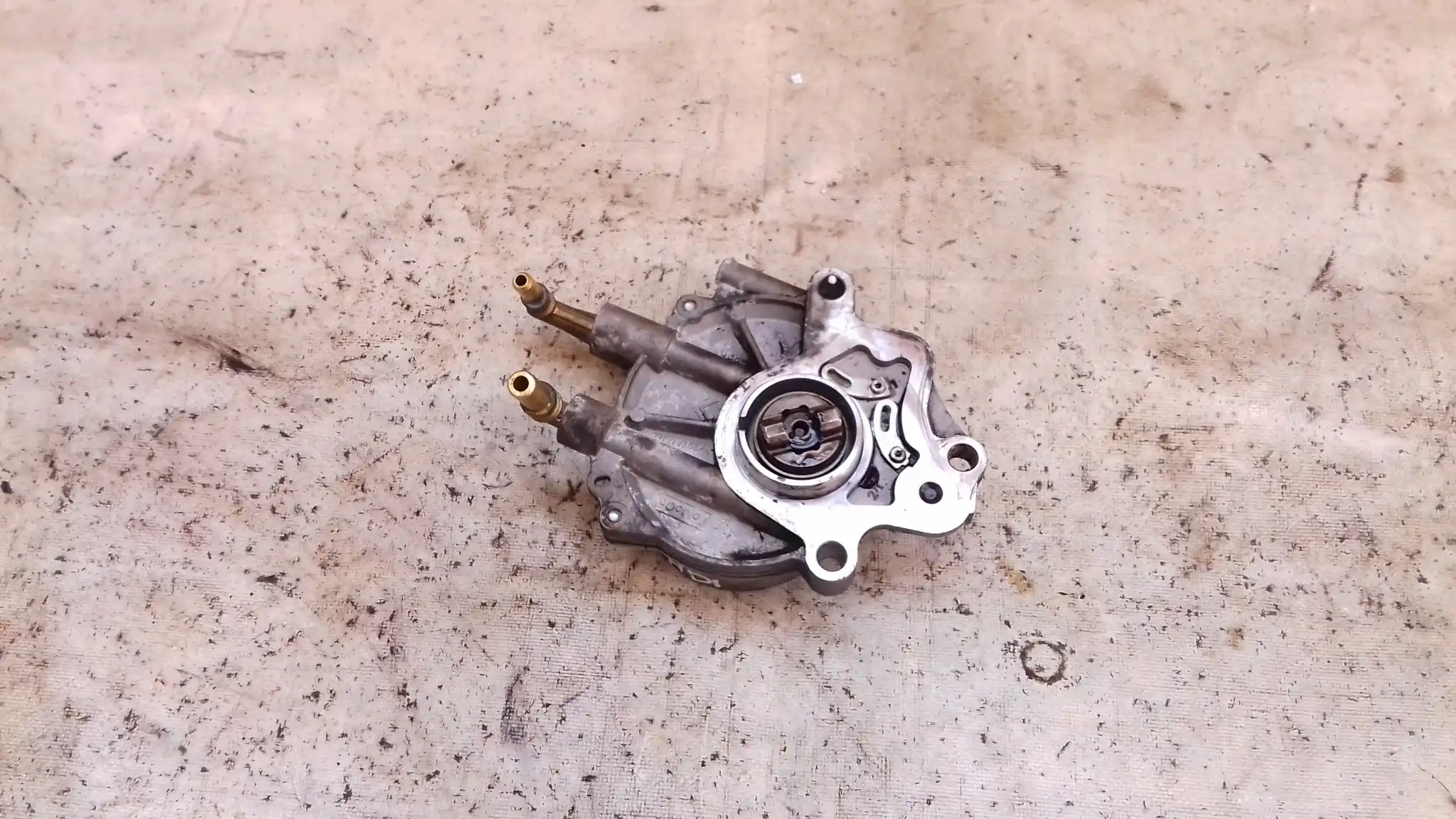 VACUM POMPA 9X2Q2A451BD LAND ROVER JAGUAR CITROEN C5 III X7 3.0 HDI 08-