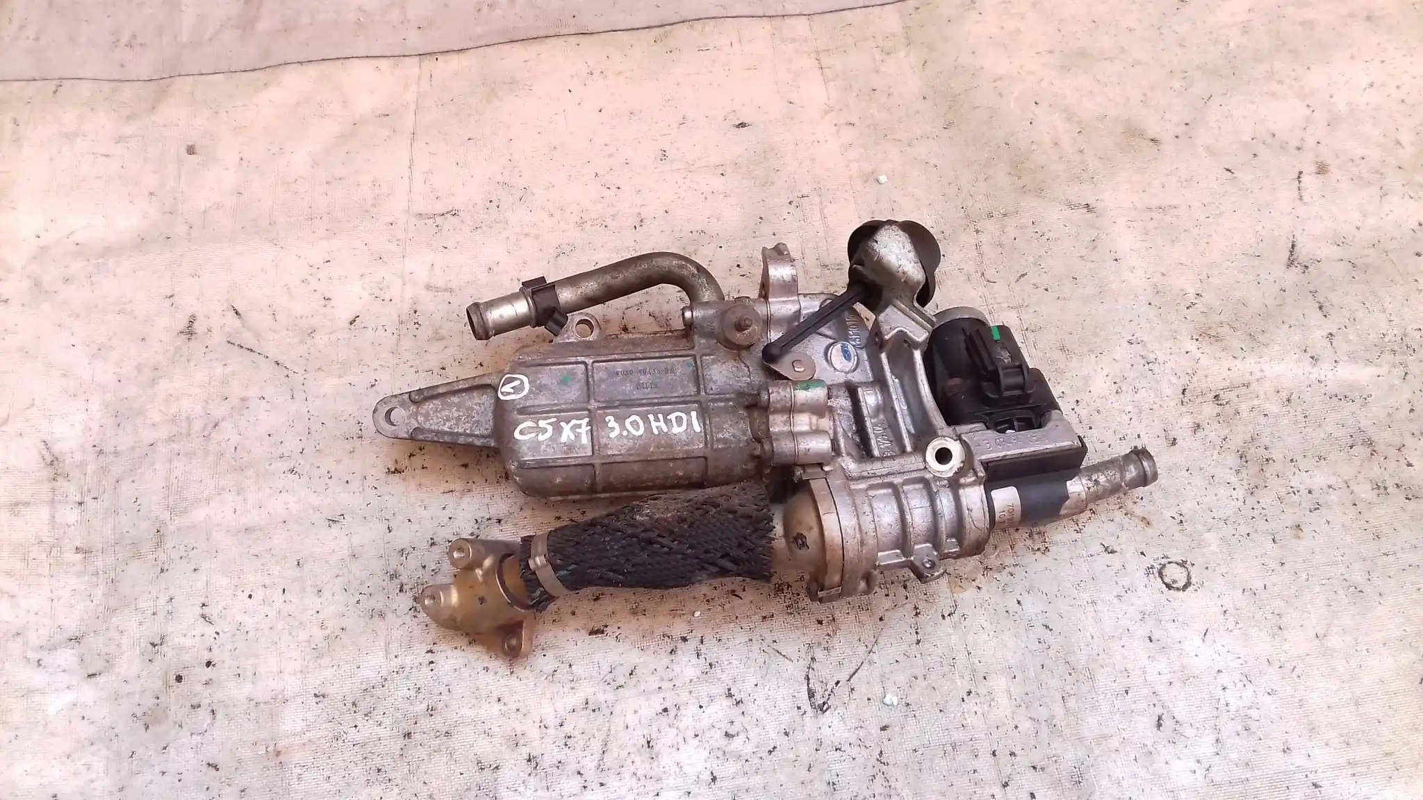 ZAWÓR EGR CHŁODNICA SPALIN 9U3Q9U438DA CITROEN C5 III X7 3.0 HDI 08-