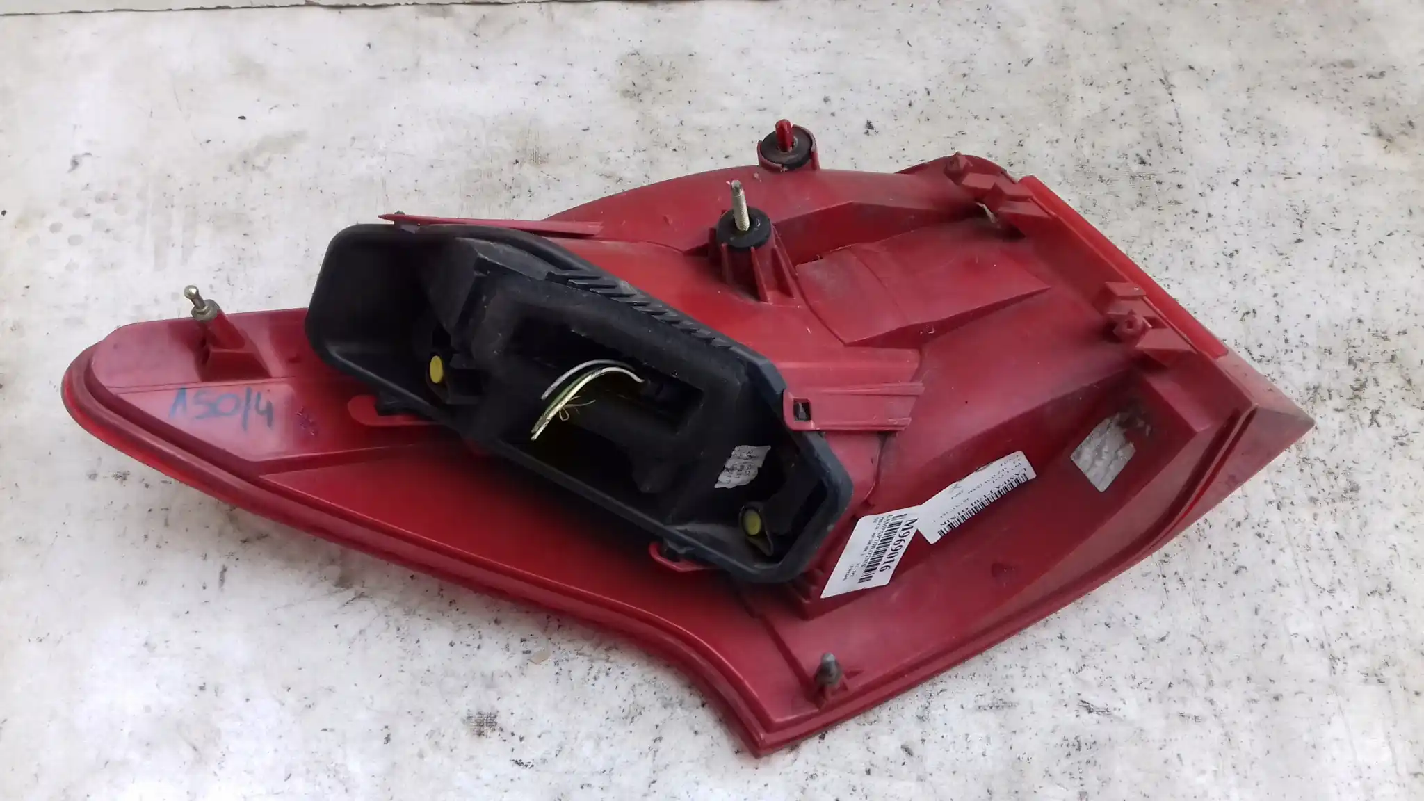 LAMPA PRAWY TYŁ TYLNA PEUGEOT 407 SW KOMBI 04-