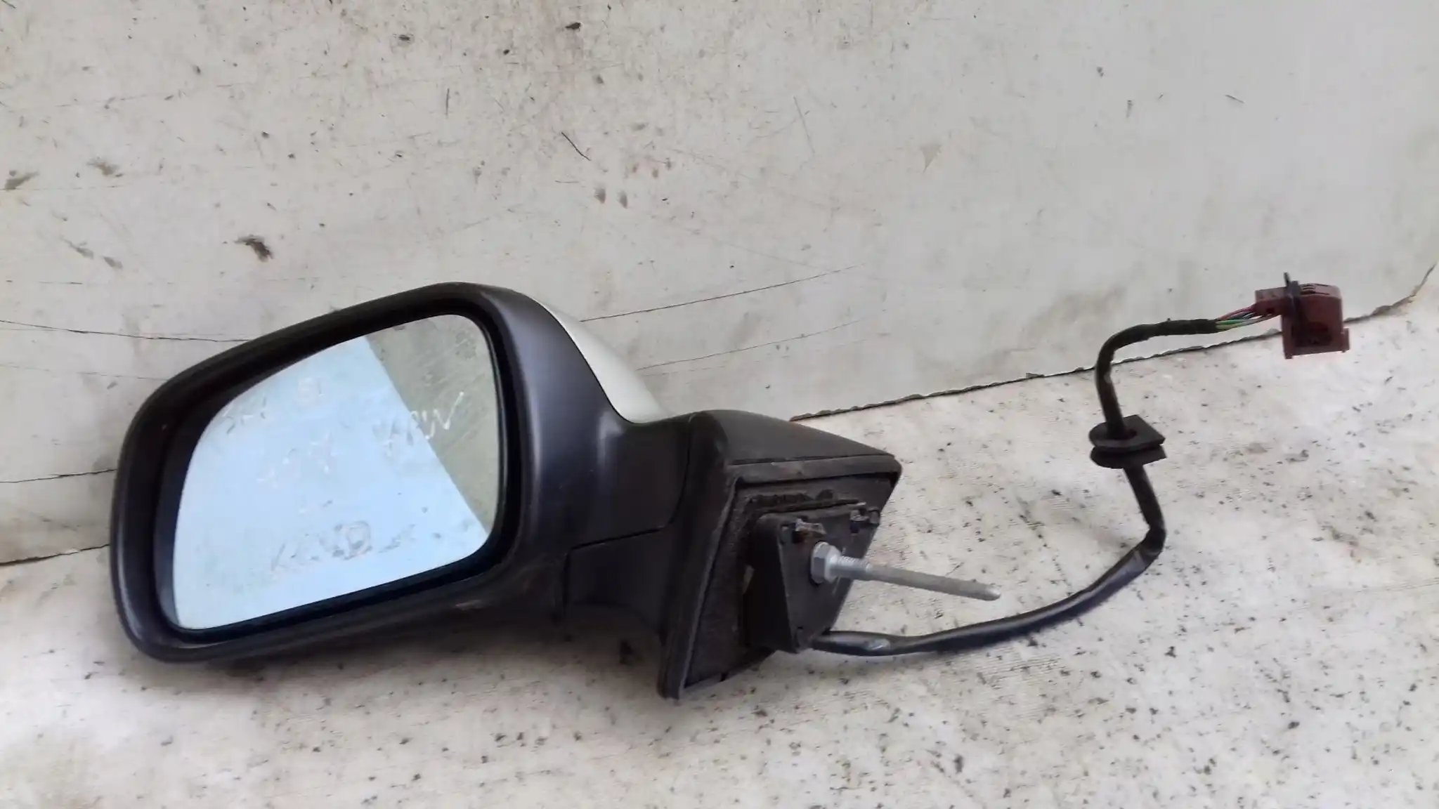 LUSTERKO LEWE ELEKTRYCZNE SKŁADANE 7 PIN PEUGEOT 407 04- KCVD