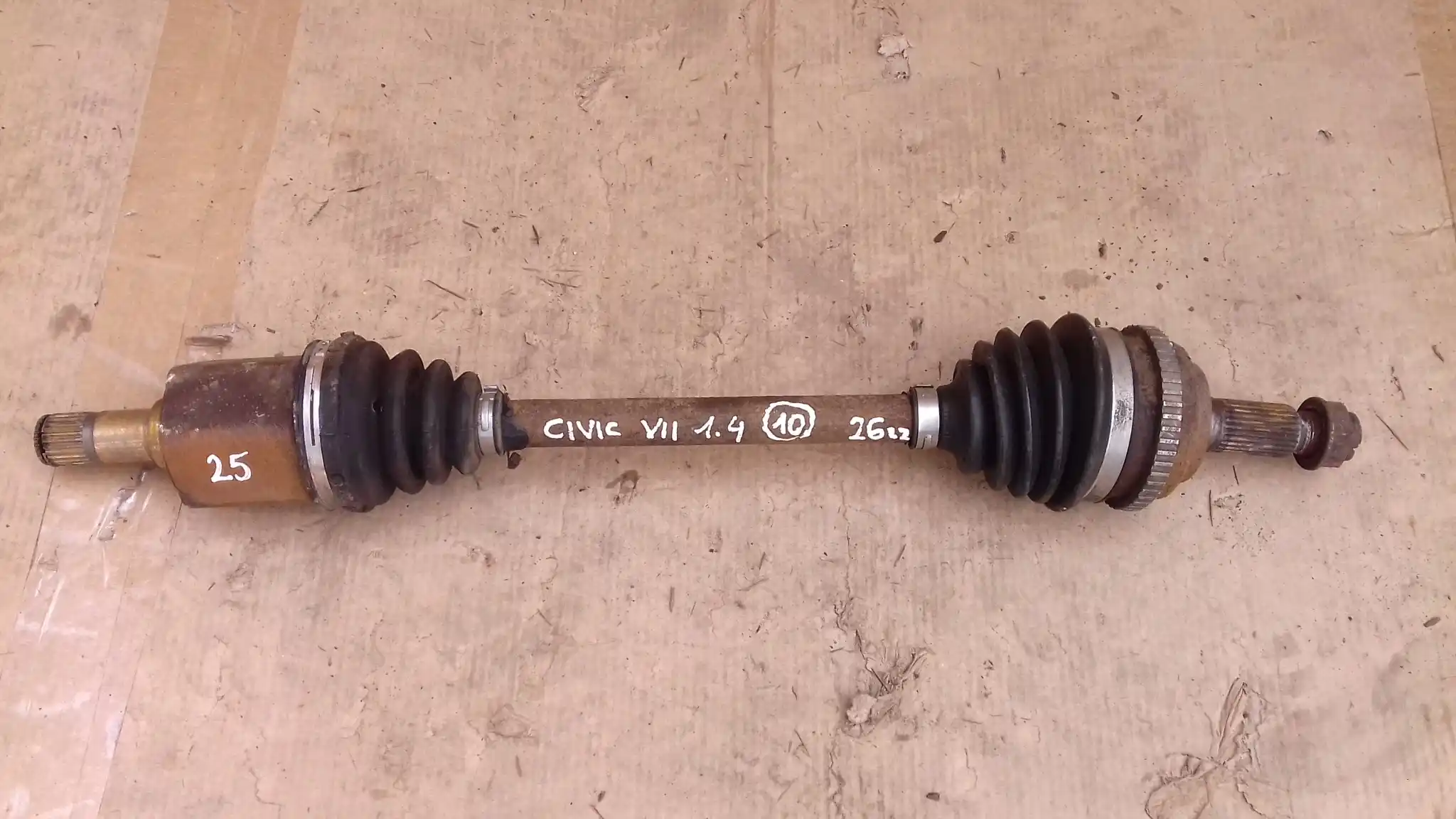 PÓŁOŚ PRAWA KRÓTKA HONDA CIVIC VII 1.4 16V 00-05